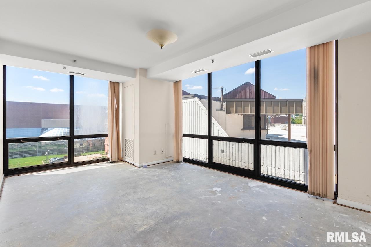125 SW Jefferson Avenue #W6A - W6B1, Peoria, Illinois image 20