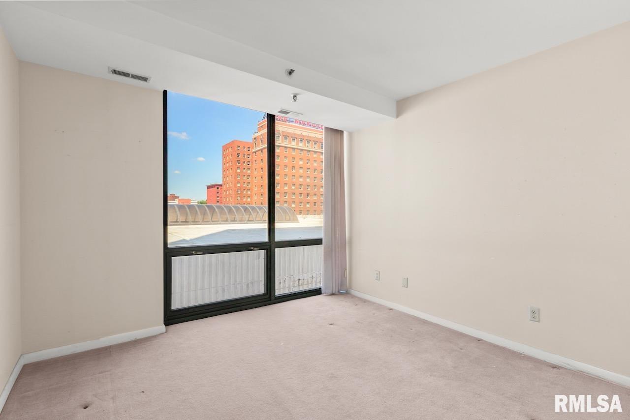 125 SW Jefferson Avenue #W6A - W6B1, Peoria, Illinois image 23