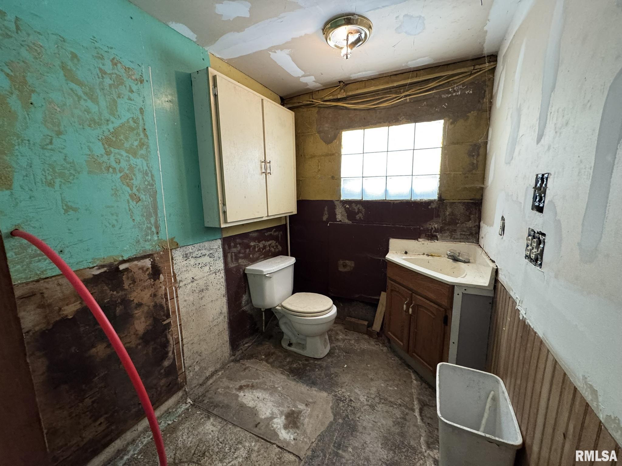604 Bloomington Road, East Peoria, Illinois image 17