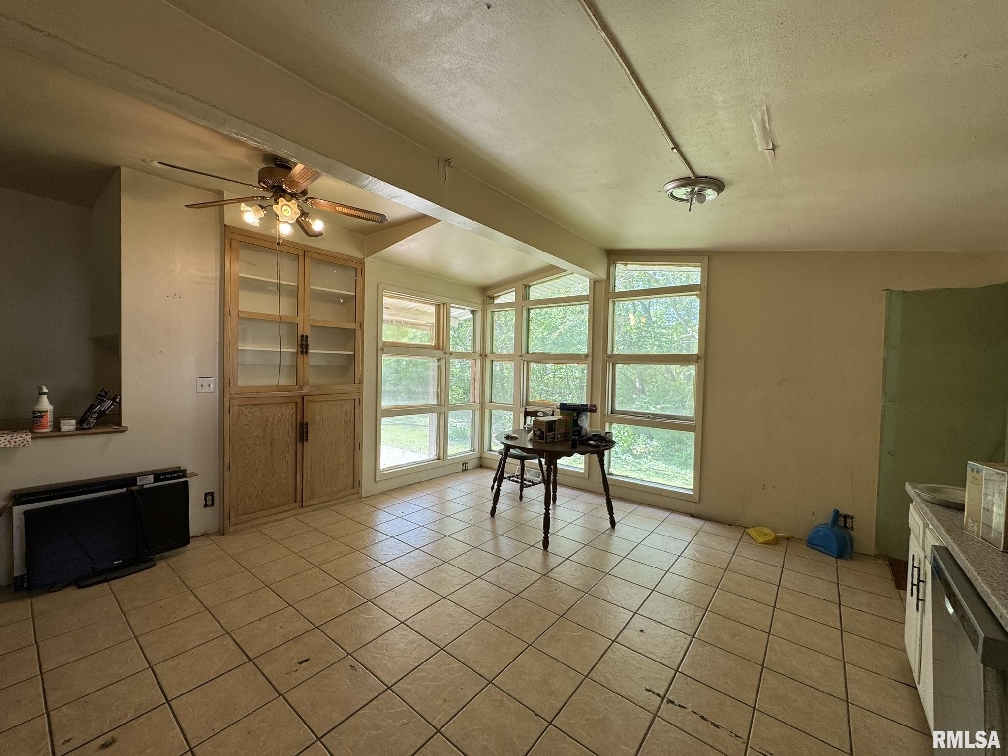 604 Bloomington Road, East Peoria, Illinois image 5