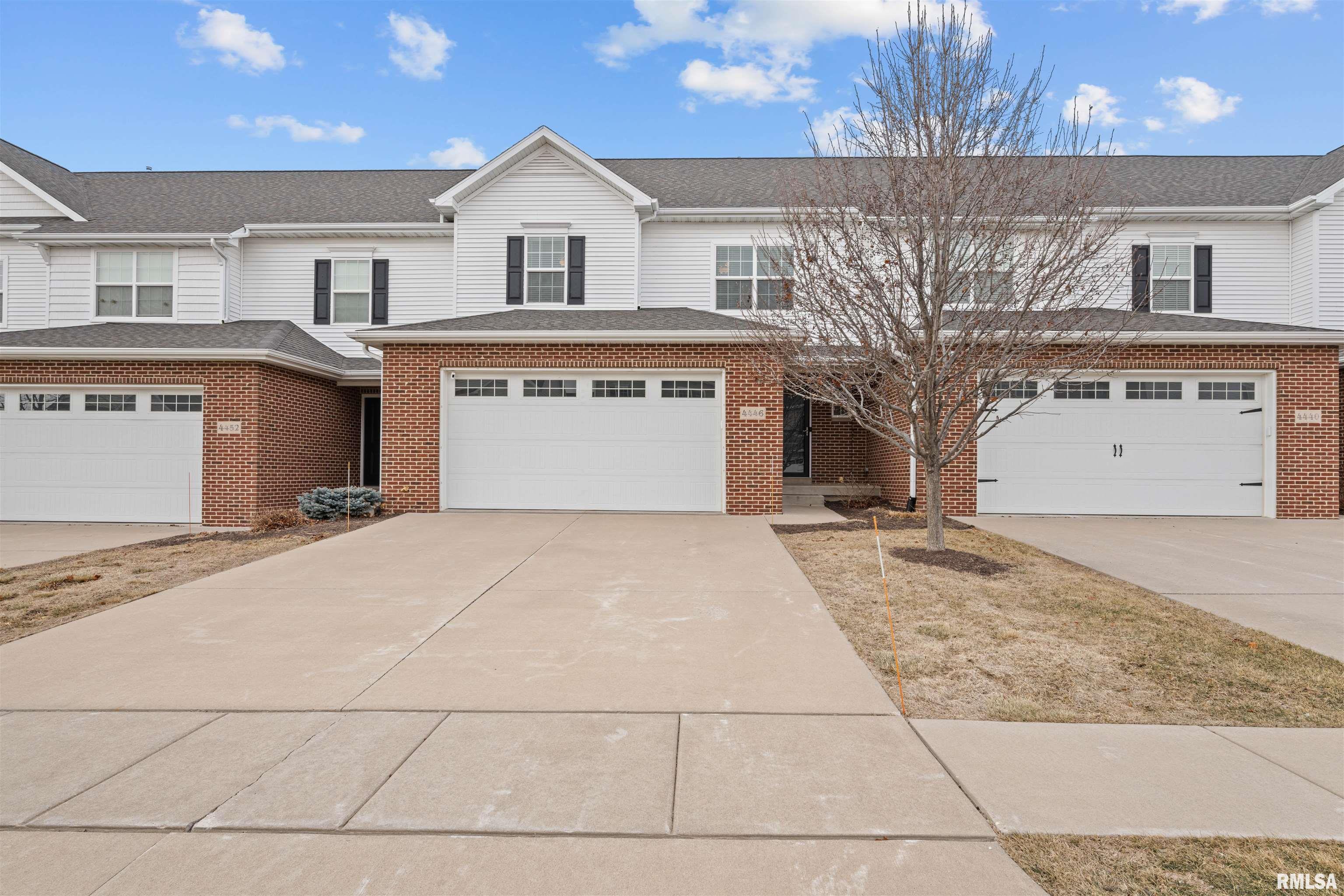 4446 Slate Creek Drive, Bettendorf, Iowa image 1