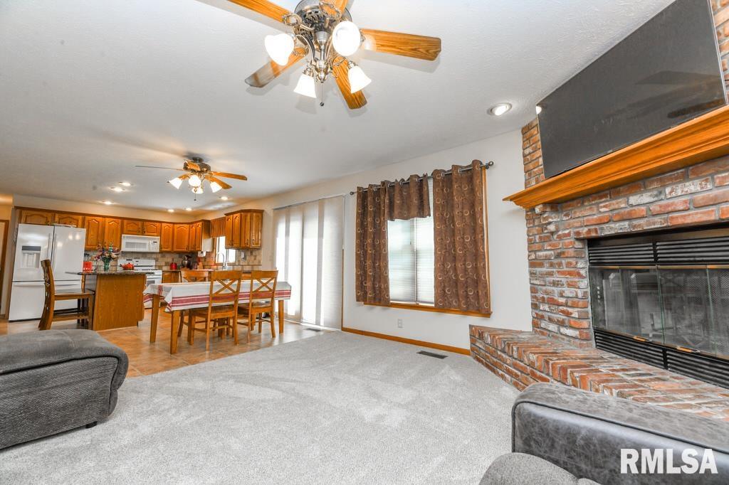 2480 Centennial Drive, Washington, Illinois image 28
