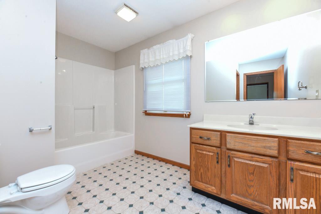 2480 Centennial Drive, Washington, Illinois image 45