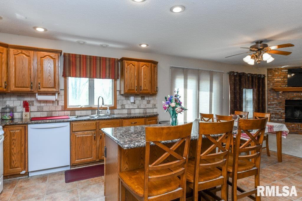 2480 Centennial Drive, Washington, Illinois image 19
