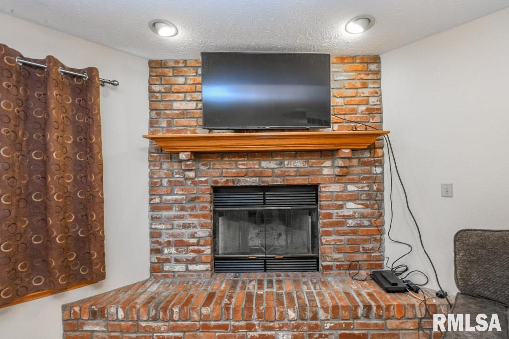 2480 Centennial Drive, Washington, Illinois image 27