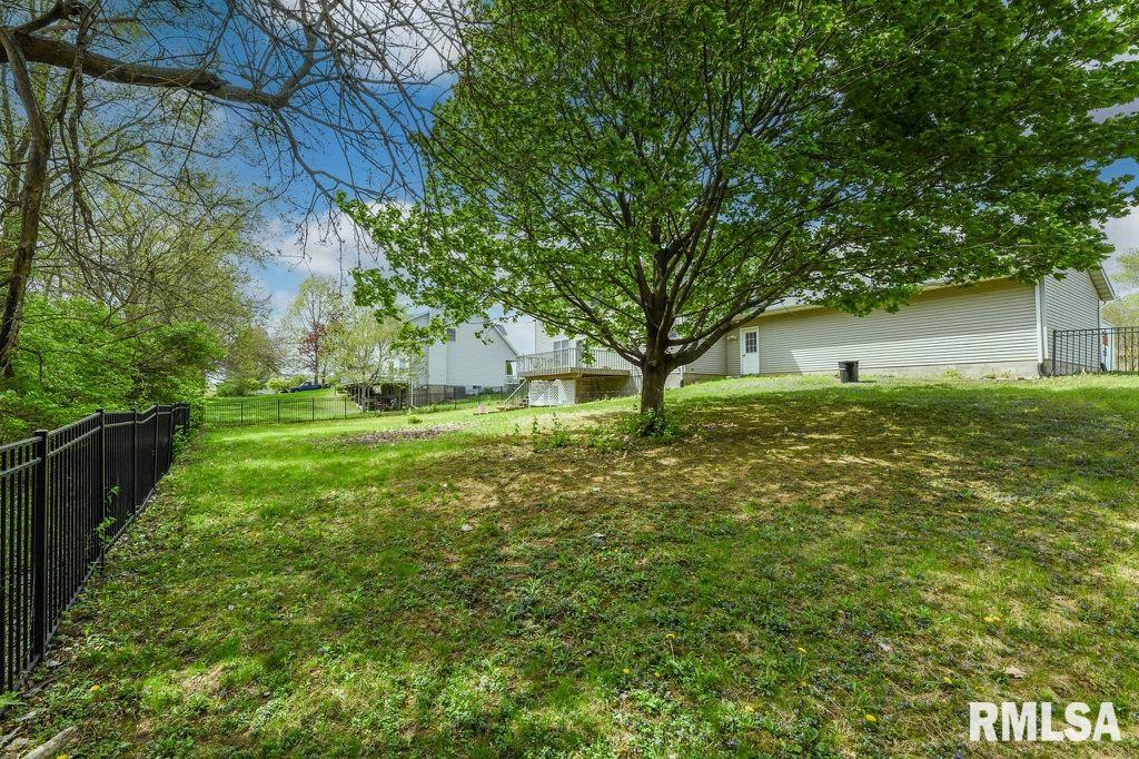 2480 Centennial Drive, Washington, Illinois image 7