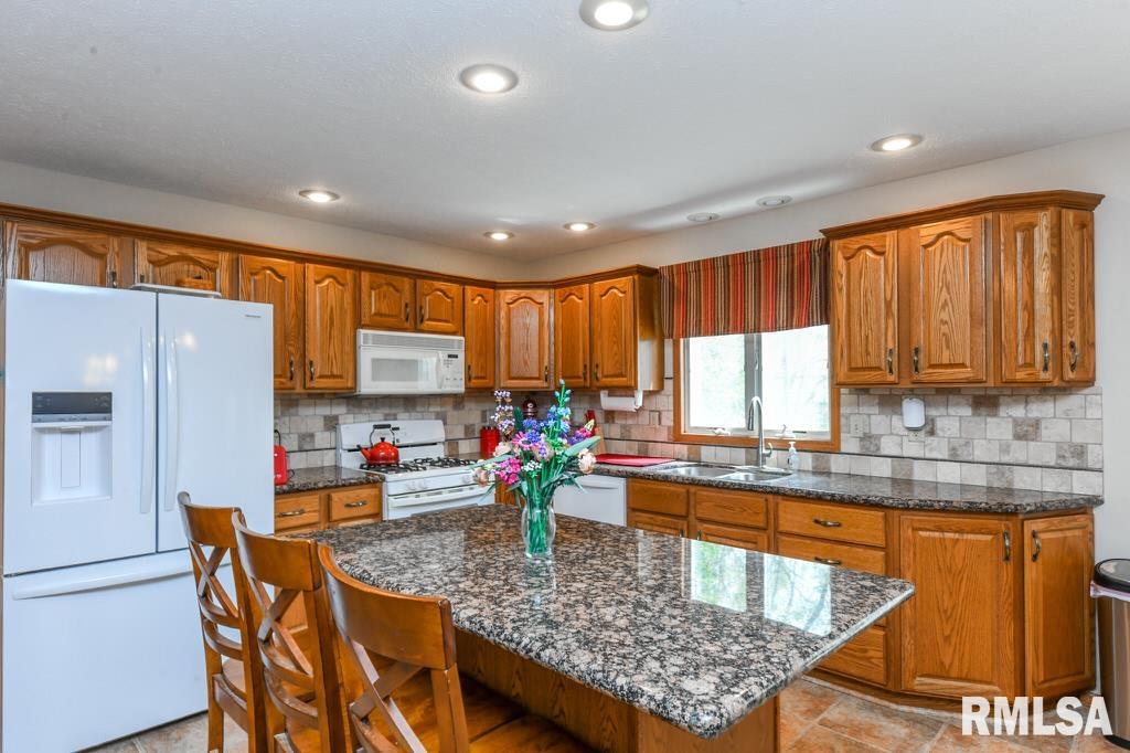 2480 Centennial Drive, Washington, Illinois image 20