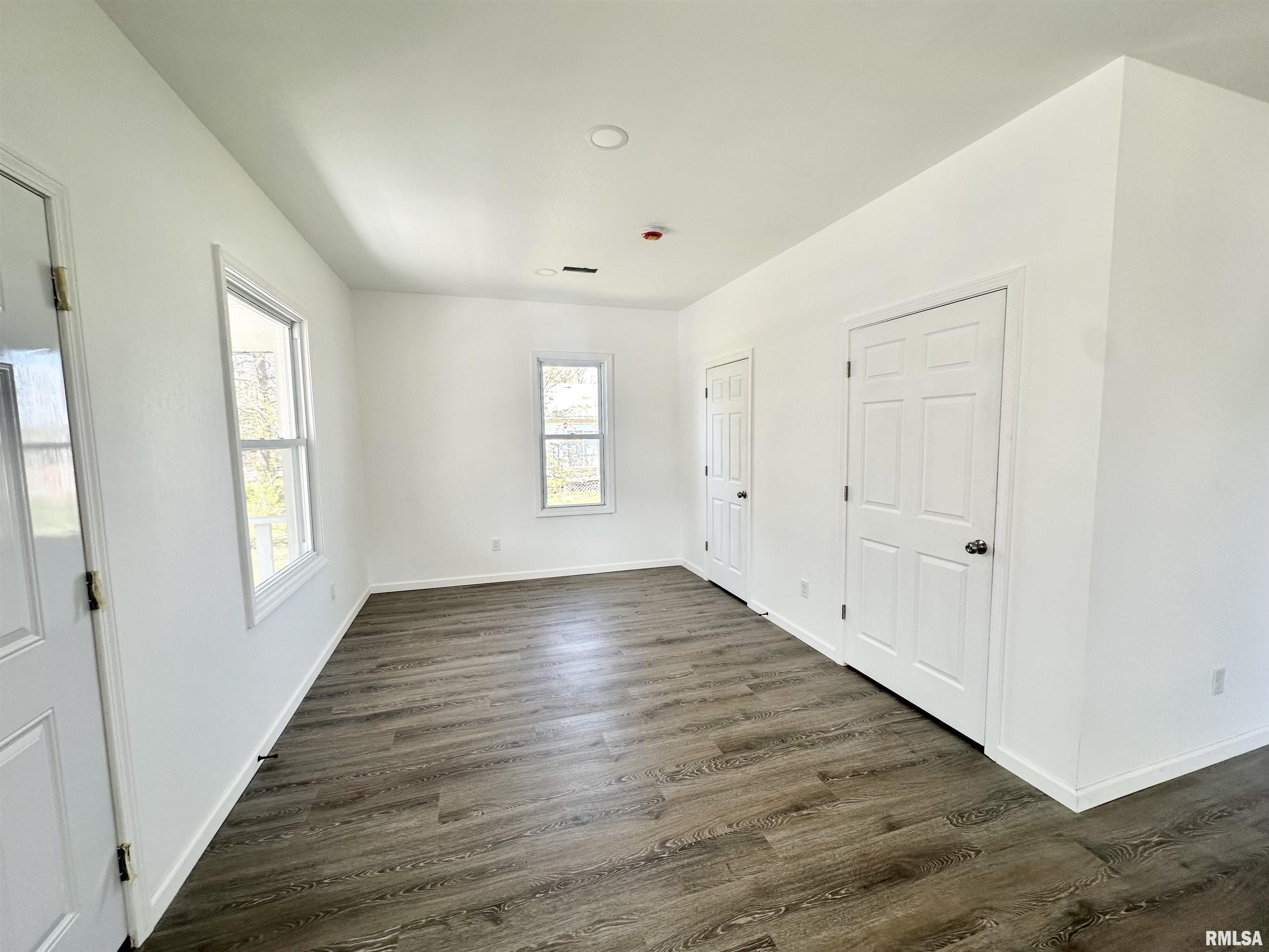 641 N Hickory Street, Centralia, Illinois image 3