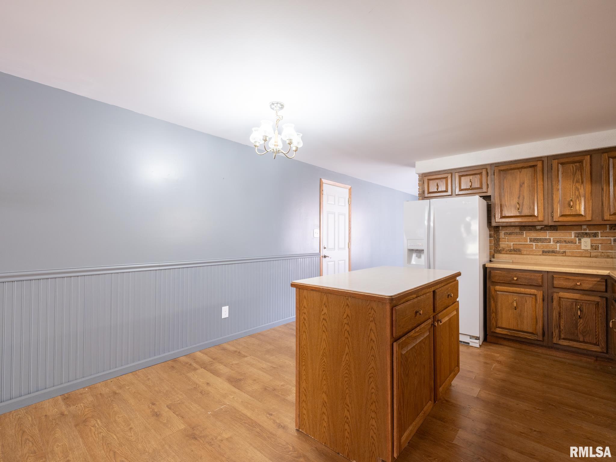 2112 Granada Drive, Pekin, Illinois image 15