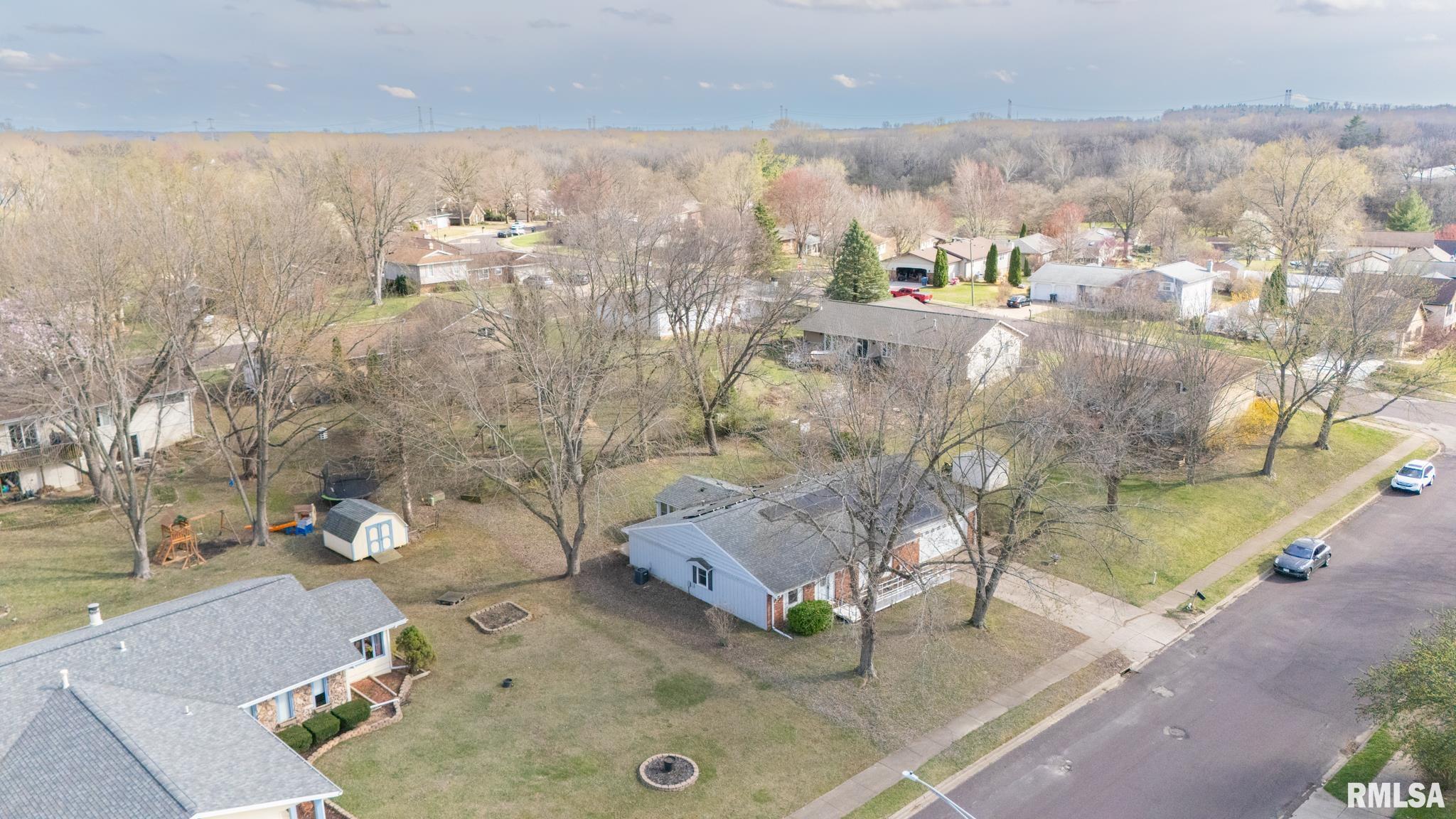 2112 Granada Drive, Pekin, Illinois image 36