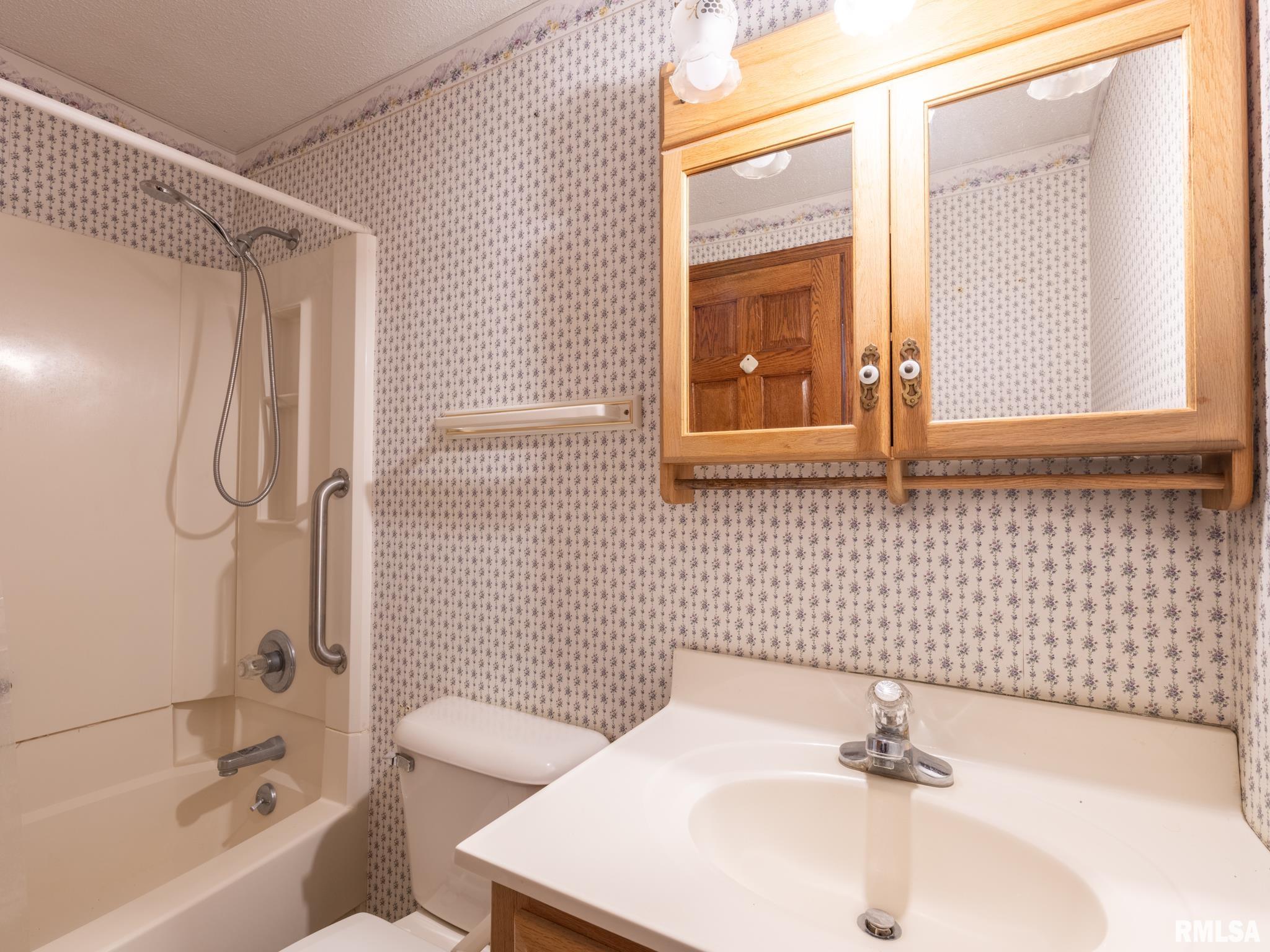 2112 Granada Drive, Pekin, Illinois image 31