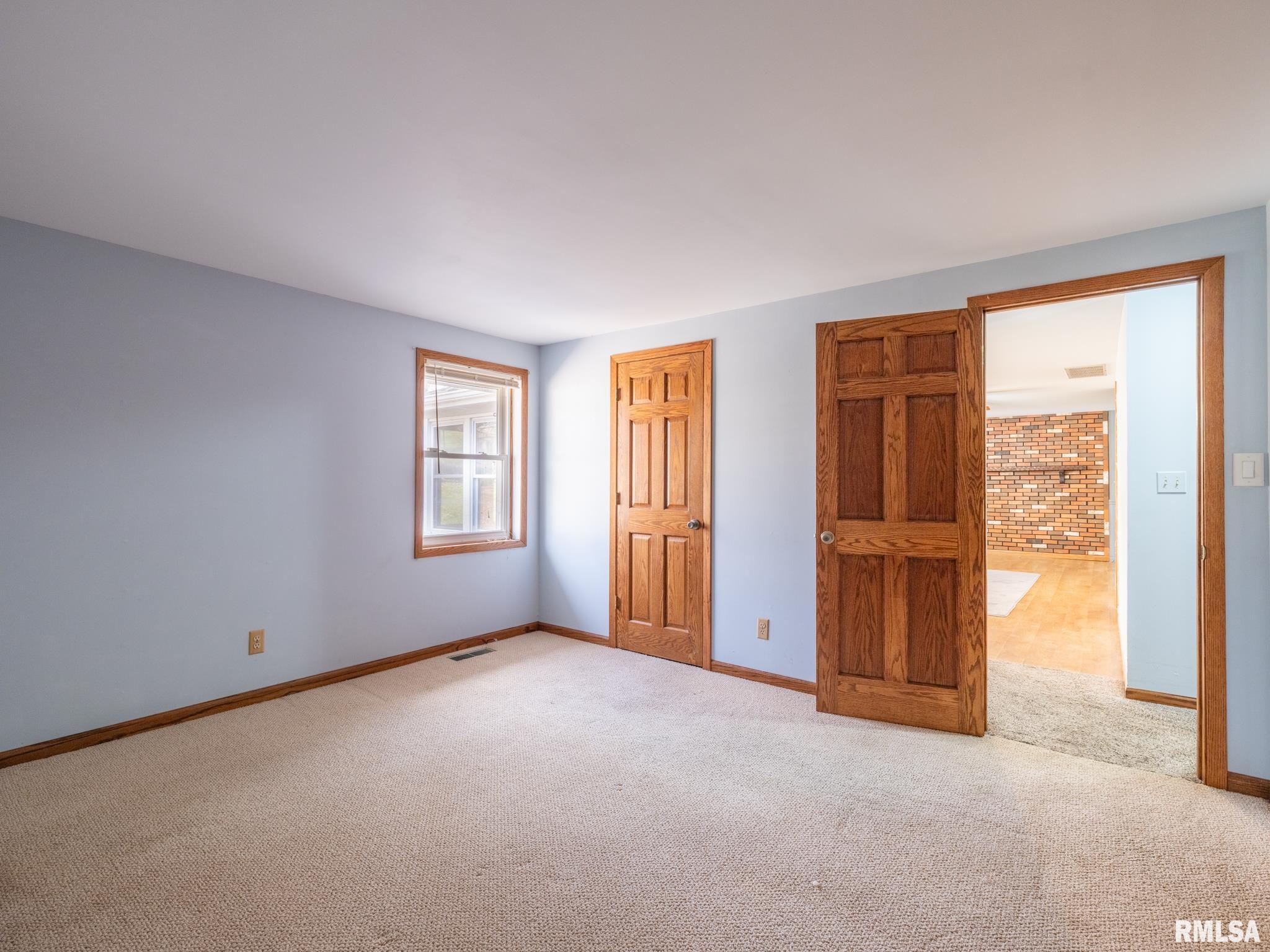 2112 Granada Drive, Pekin, Illinois image 24