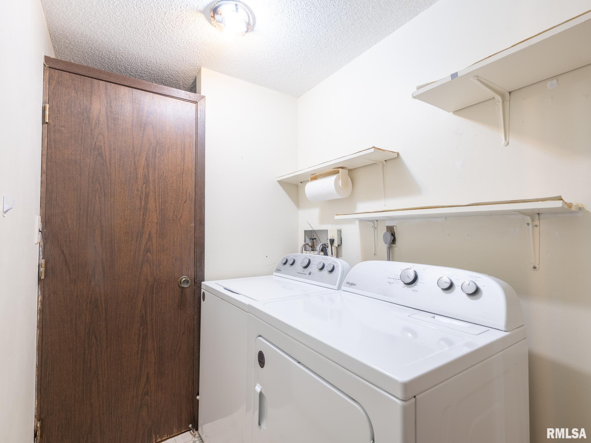 2112 Granada Drive, Pekin, Illinois image 33