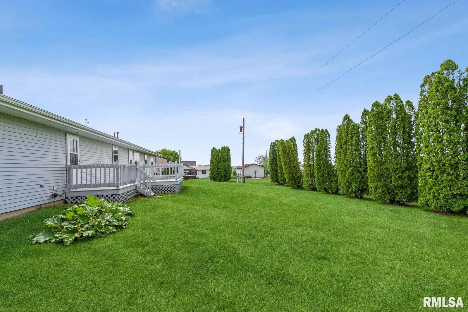404 10th Street, Lowden, Iowa image 2
