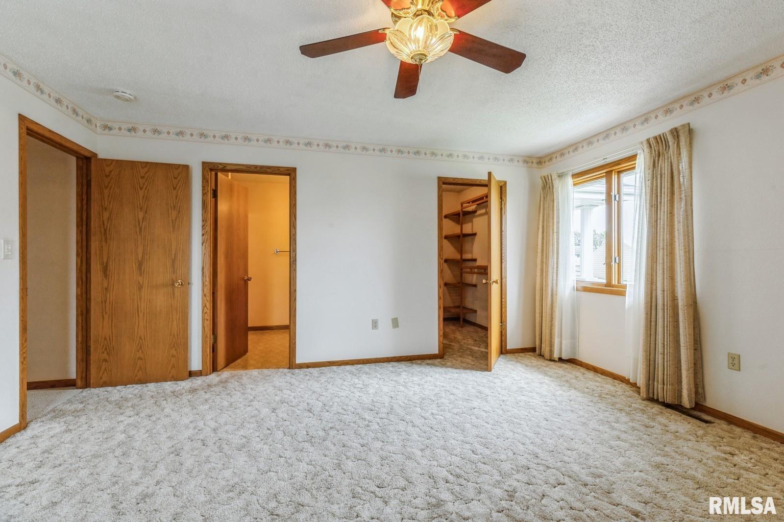 404 10th Street, Lowden, Iowa image 11