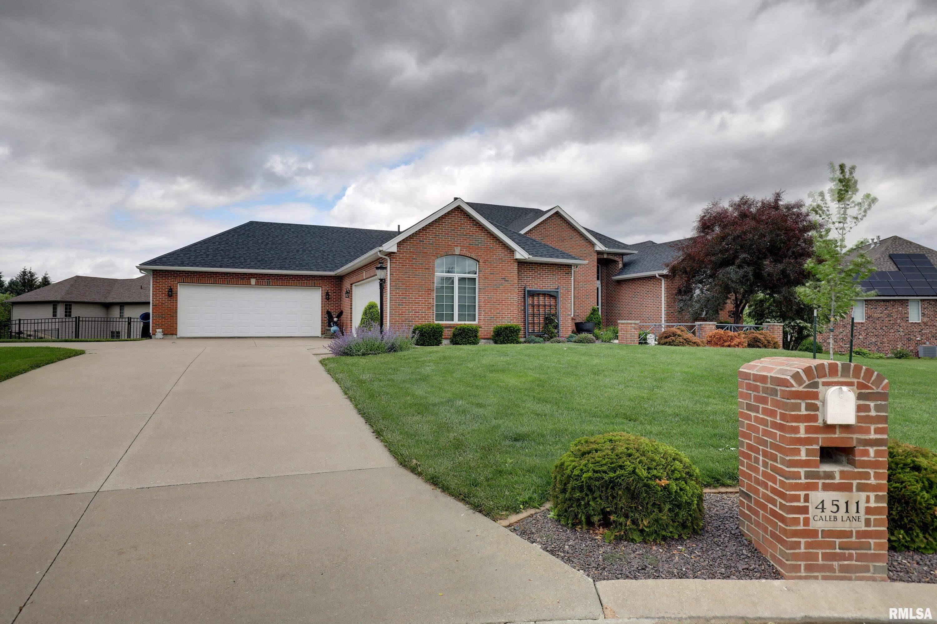 4511 Caleb Lane, Quincy, Illinois image 2