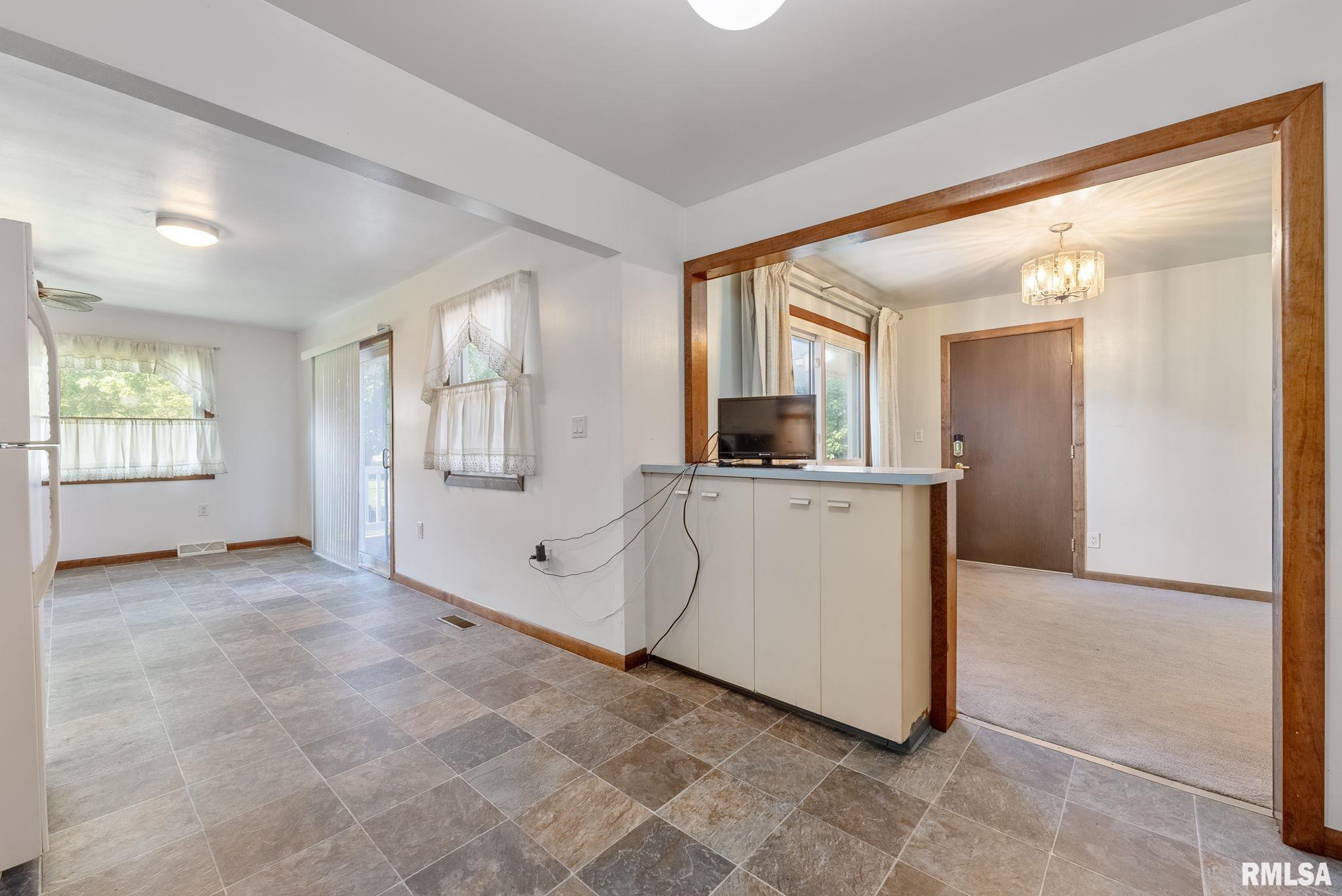 411 Margaret Street, Atkinson, Illinois image 13