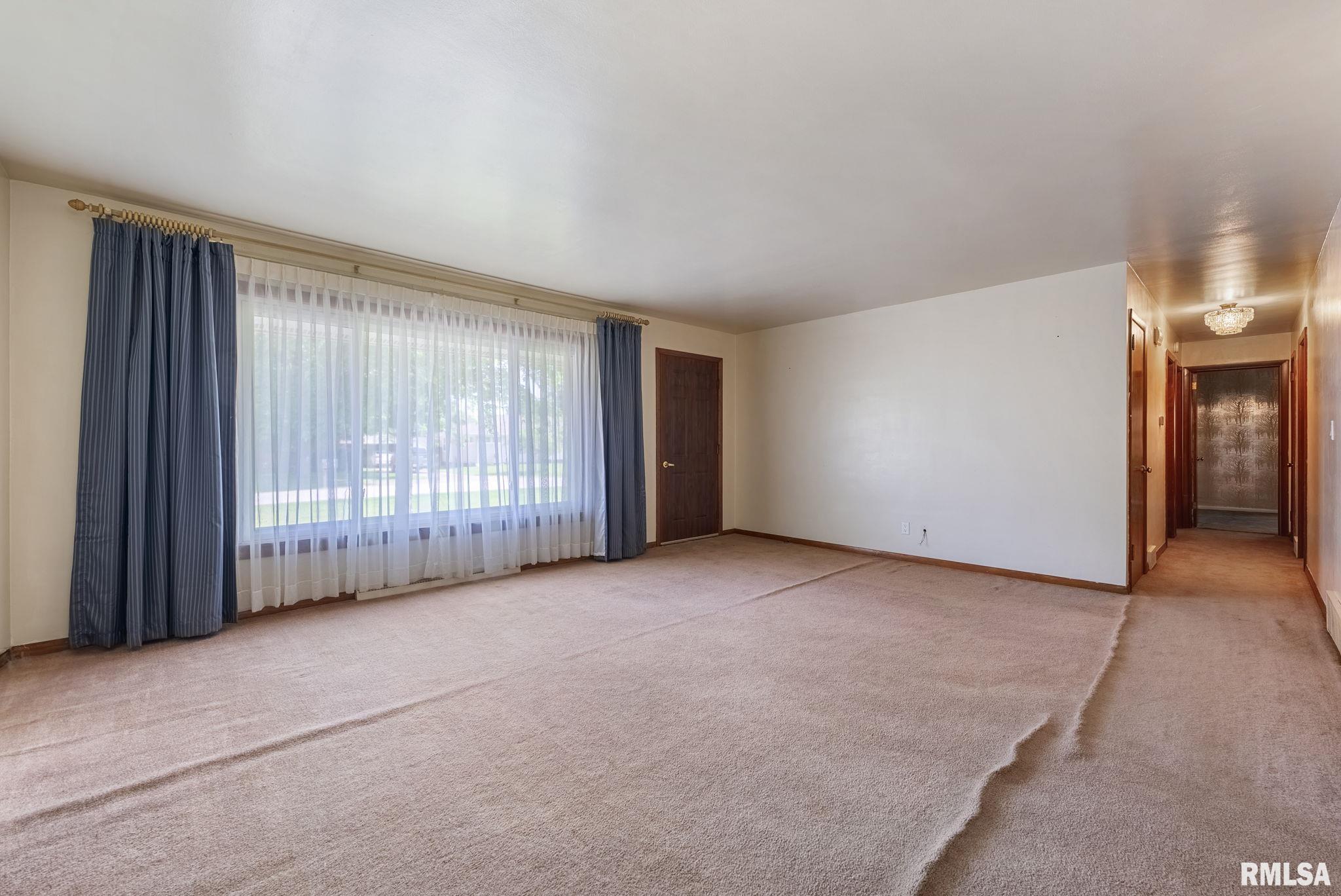 411 Margaret Street, Atkinson, Illinois image 9