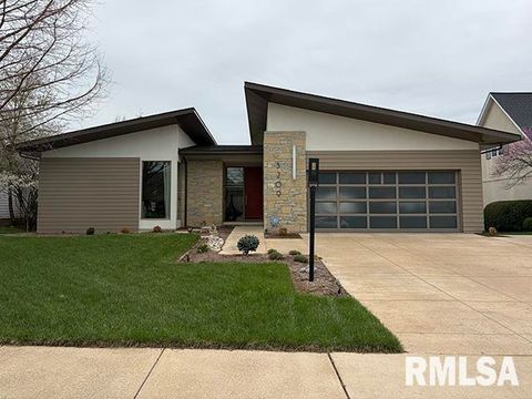 Photo of 5209 N ASHFORD Drive, Peoria, IL 61615 (MLS # PA1265567)