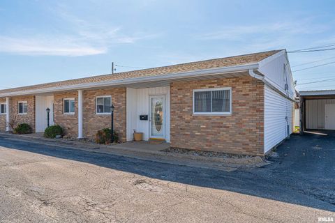 Photo of 420 BRENTWOOD Road #105, Morton, IL 61550 (MLS # CA1042981)