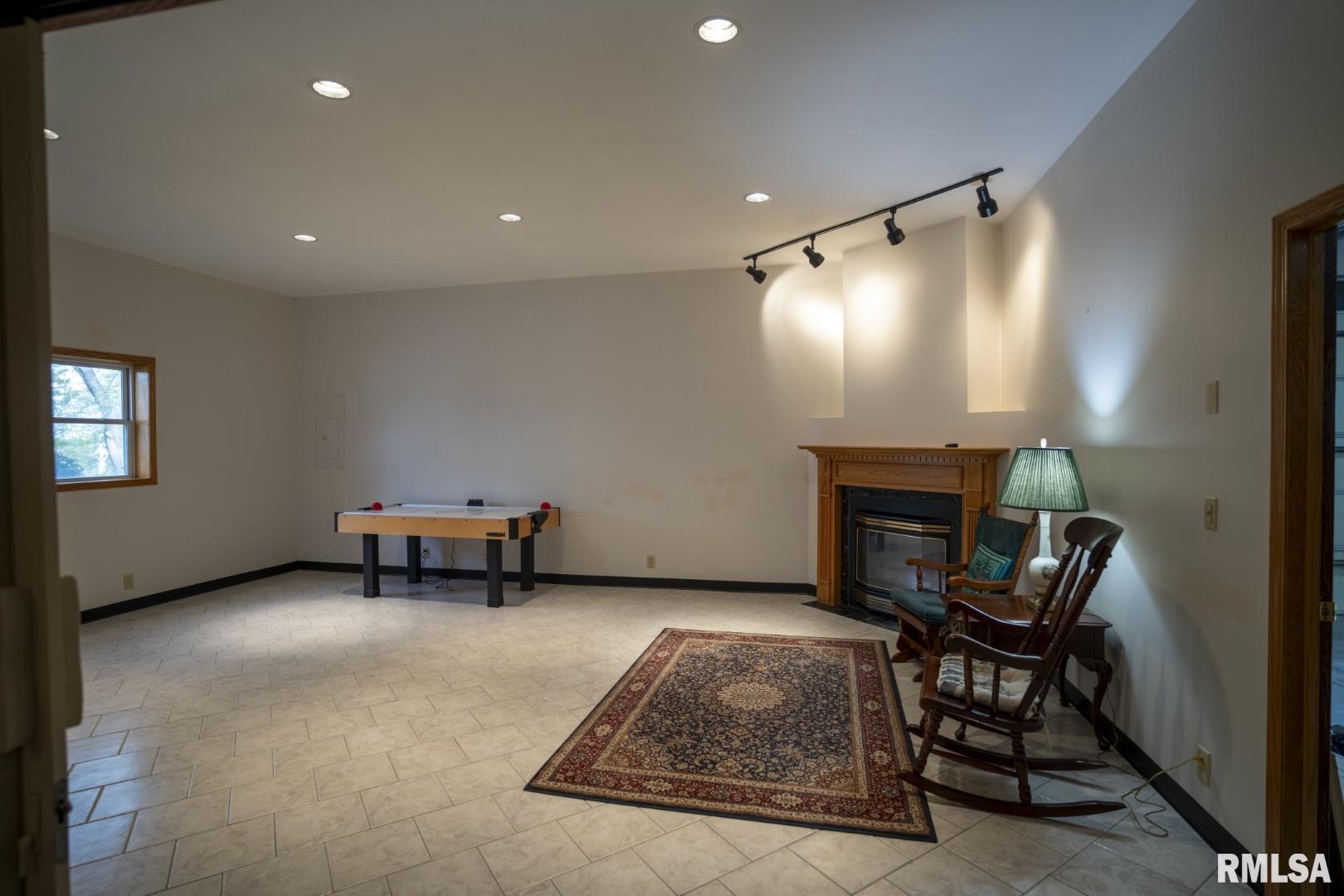 1359 S Bridge Road, Niantic, Illinois image 39