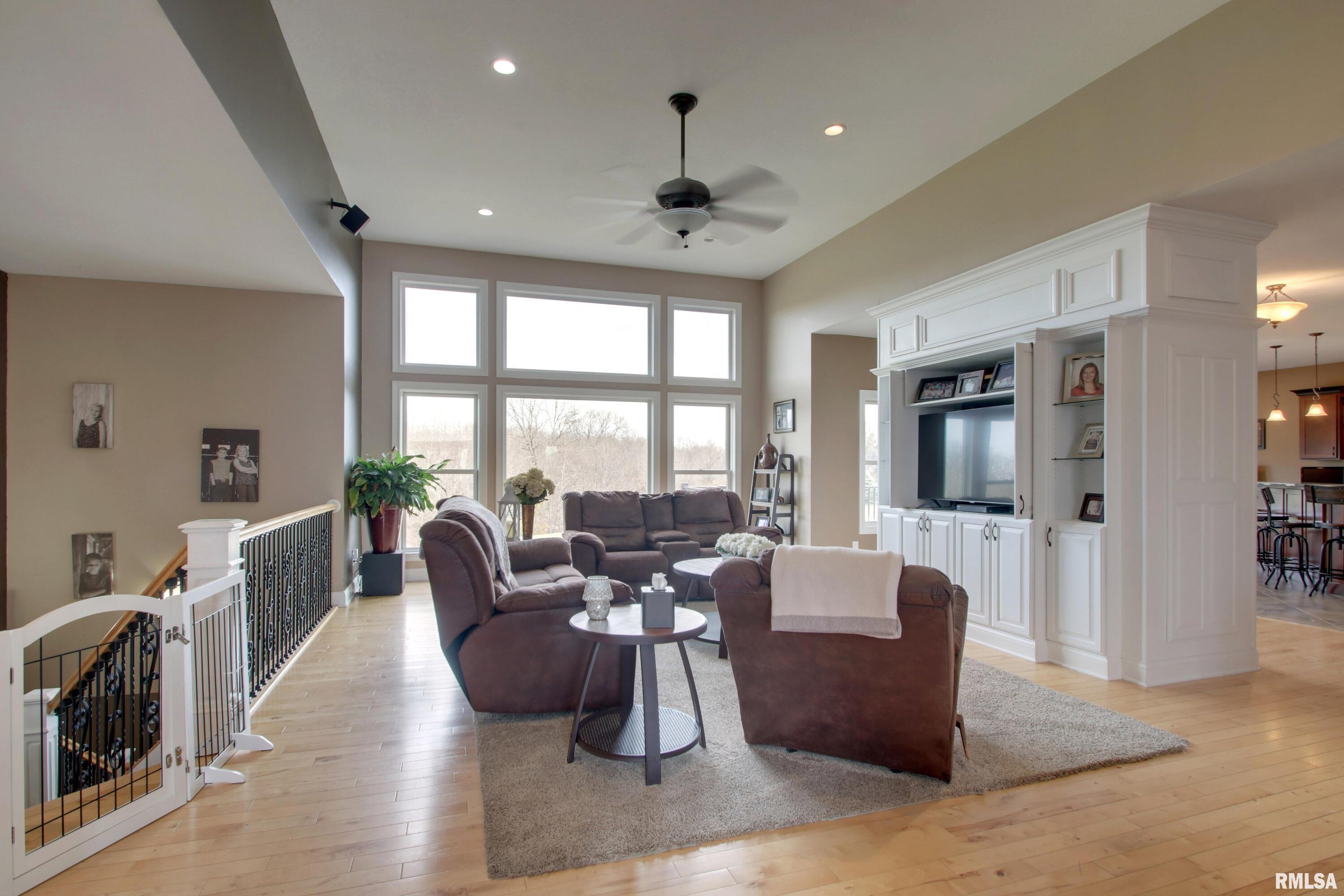 3337 Hunter Road, Quincy, Illinois image 2