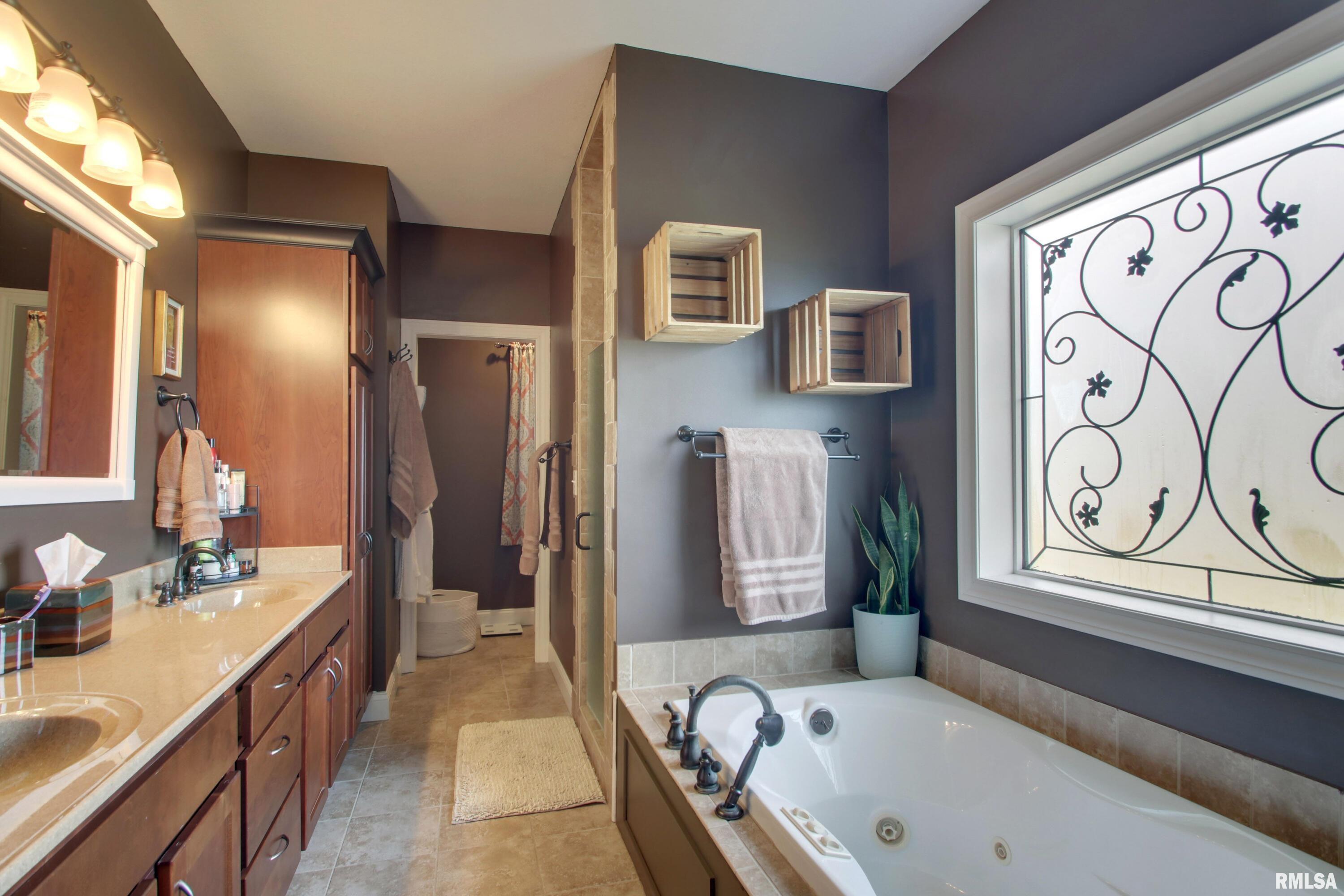 3337 Hunter Road, Quincy, Illinois image 12