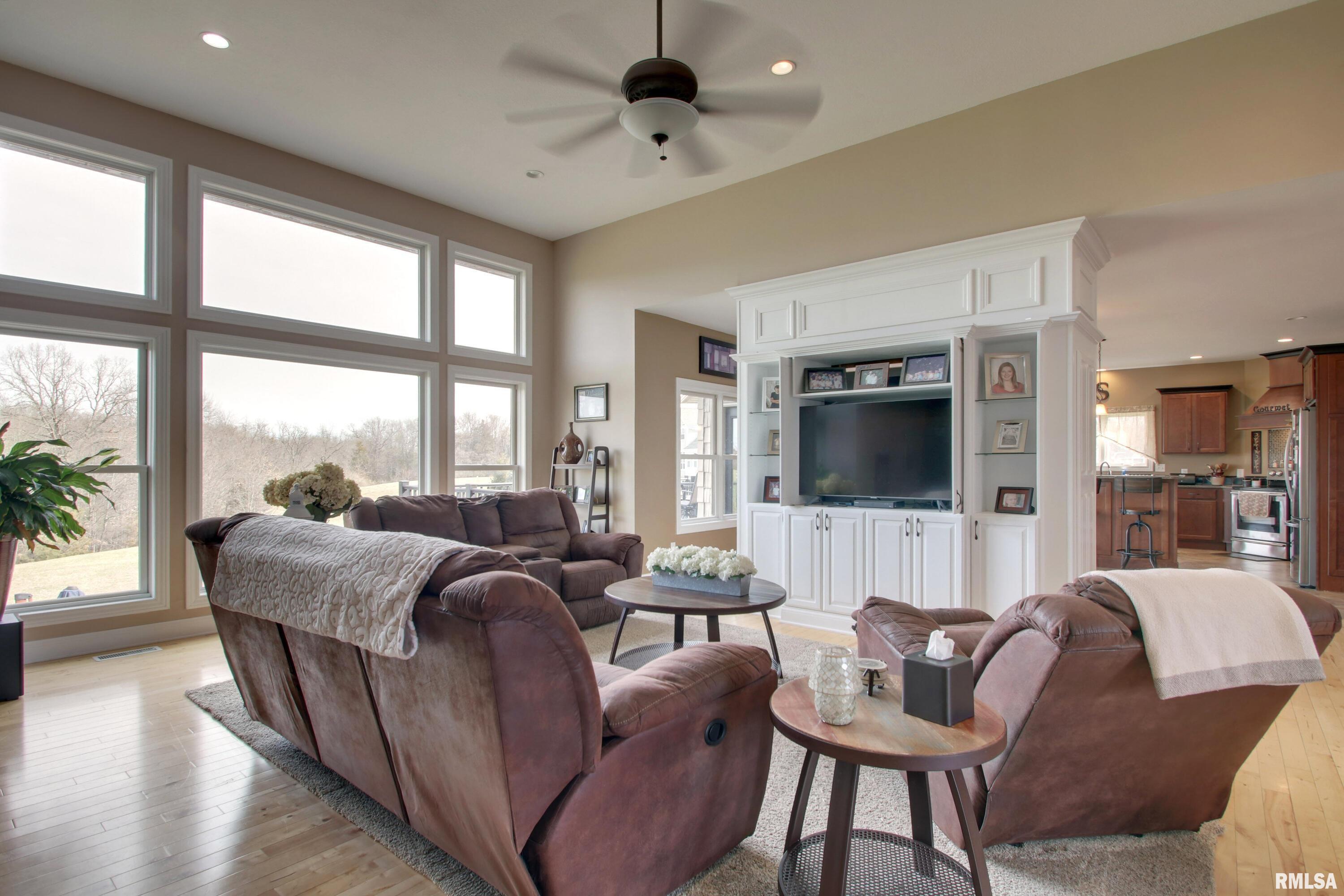 3337 Hunter Road, Quincy, Illinois image 3