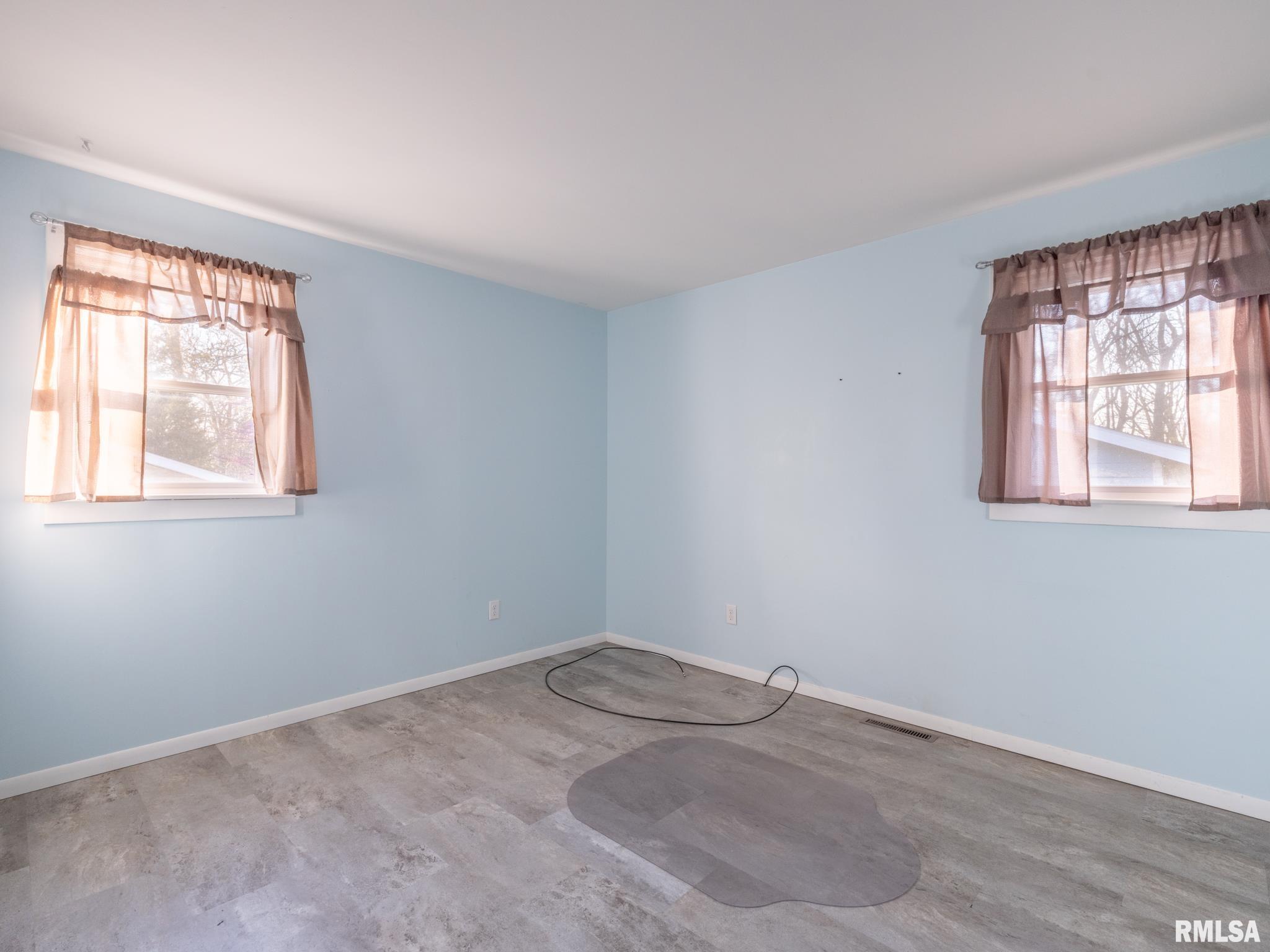 108 Algonquin Road, Marquette Heights, Illinois image 20