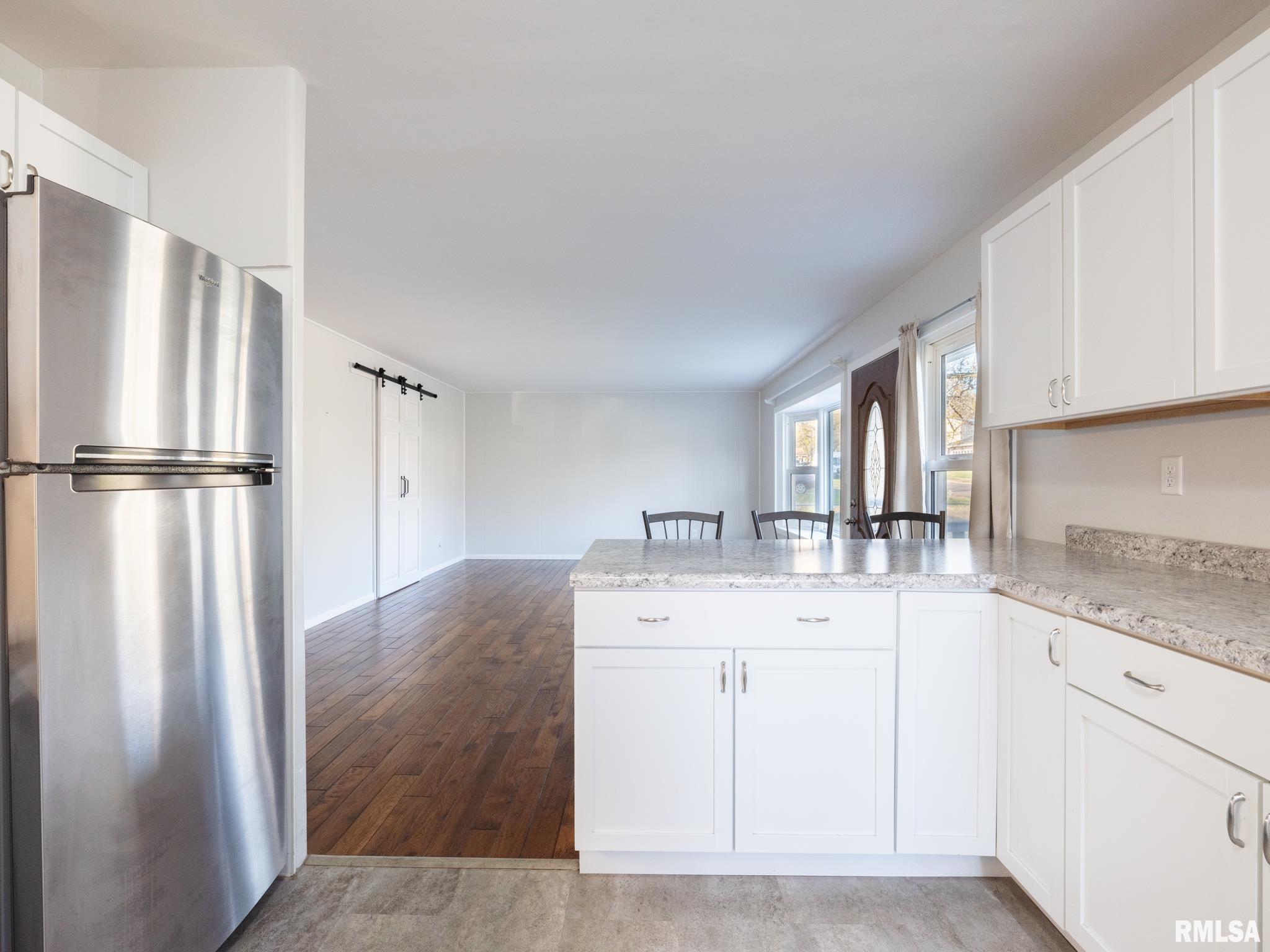 108 Algonquin Road, Marquette Heights, Illinois image 13