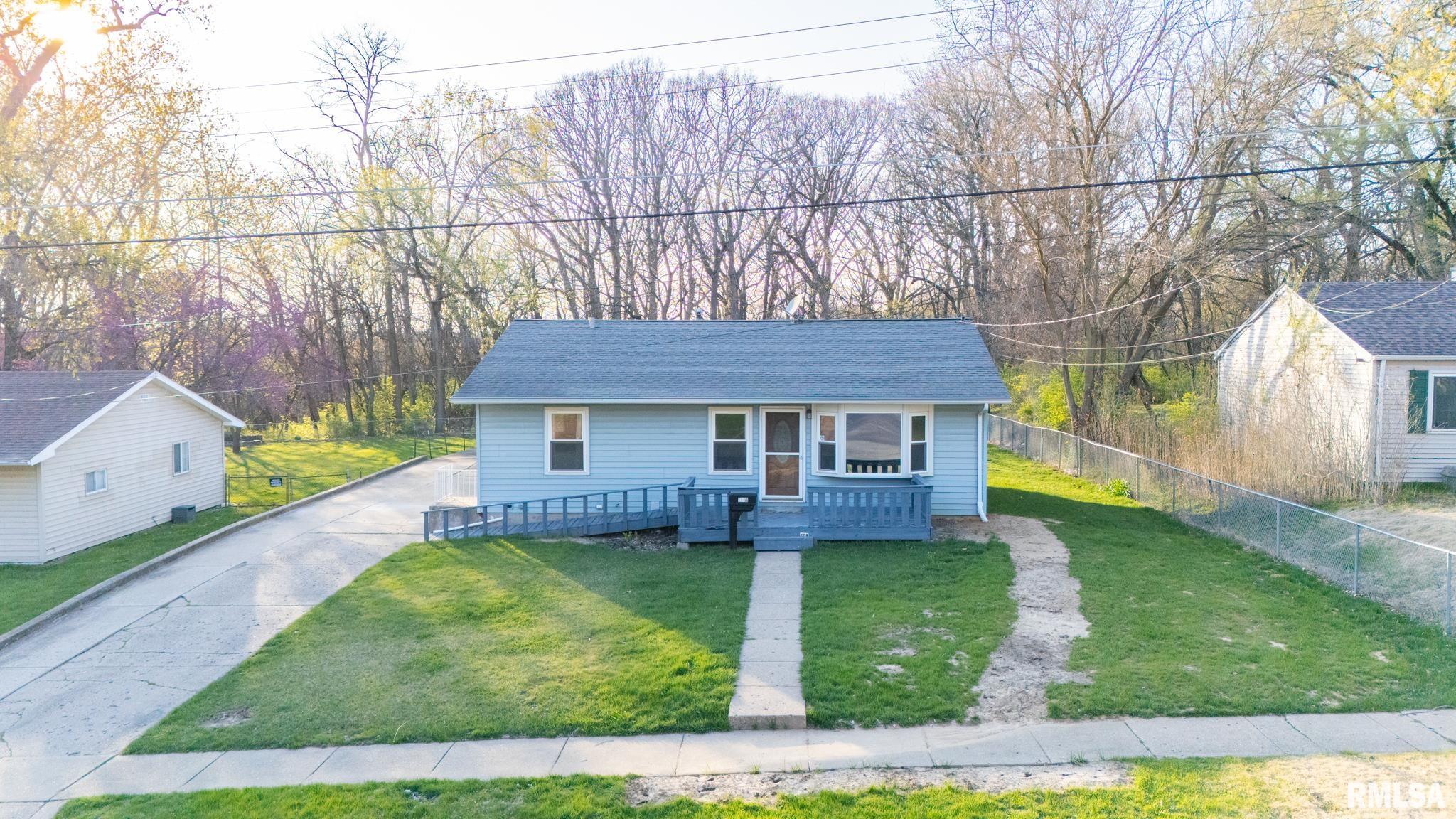 108 Algonquin Road, Marquette Heights, Illinois image 2