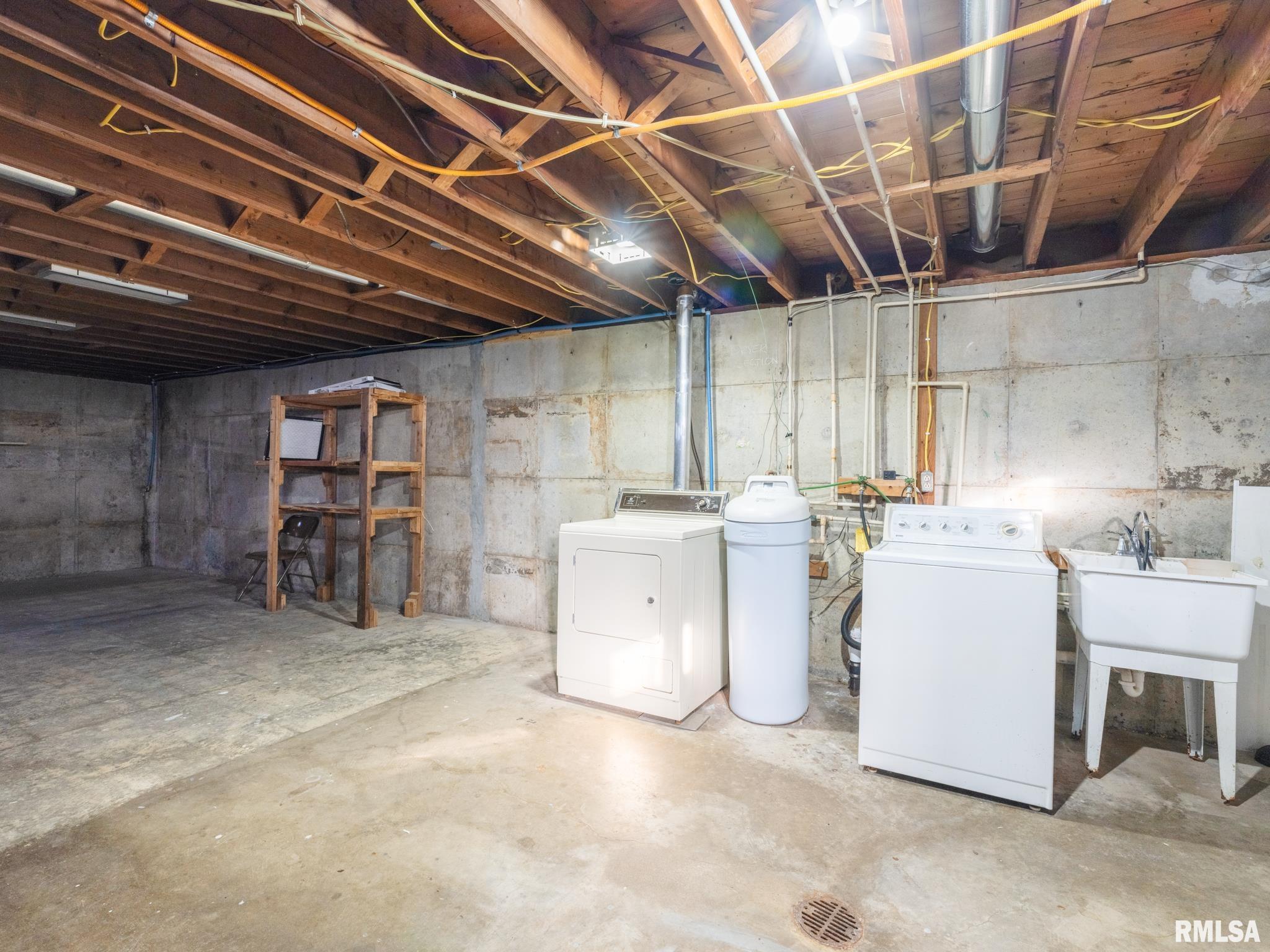 108 Algonquin Road, Marquette Heights, Illinois image 23