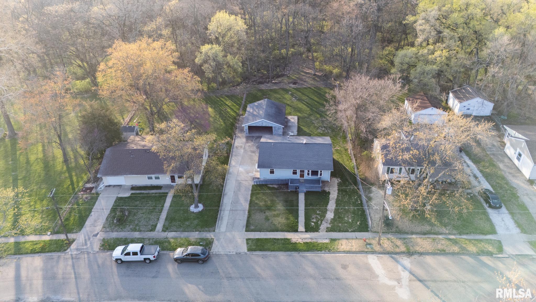108 Algonquin Road, Marquette Heights, Illinois image 3