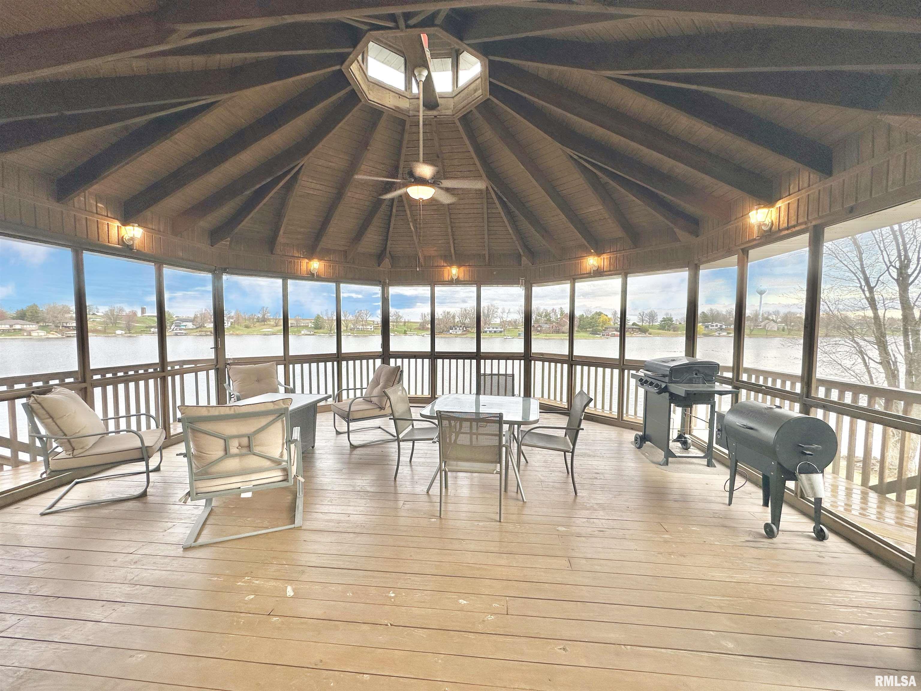 314 Lakeview Drive, Avon, Illinois image 10