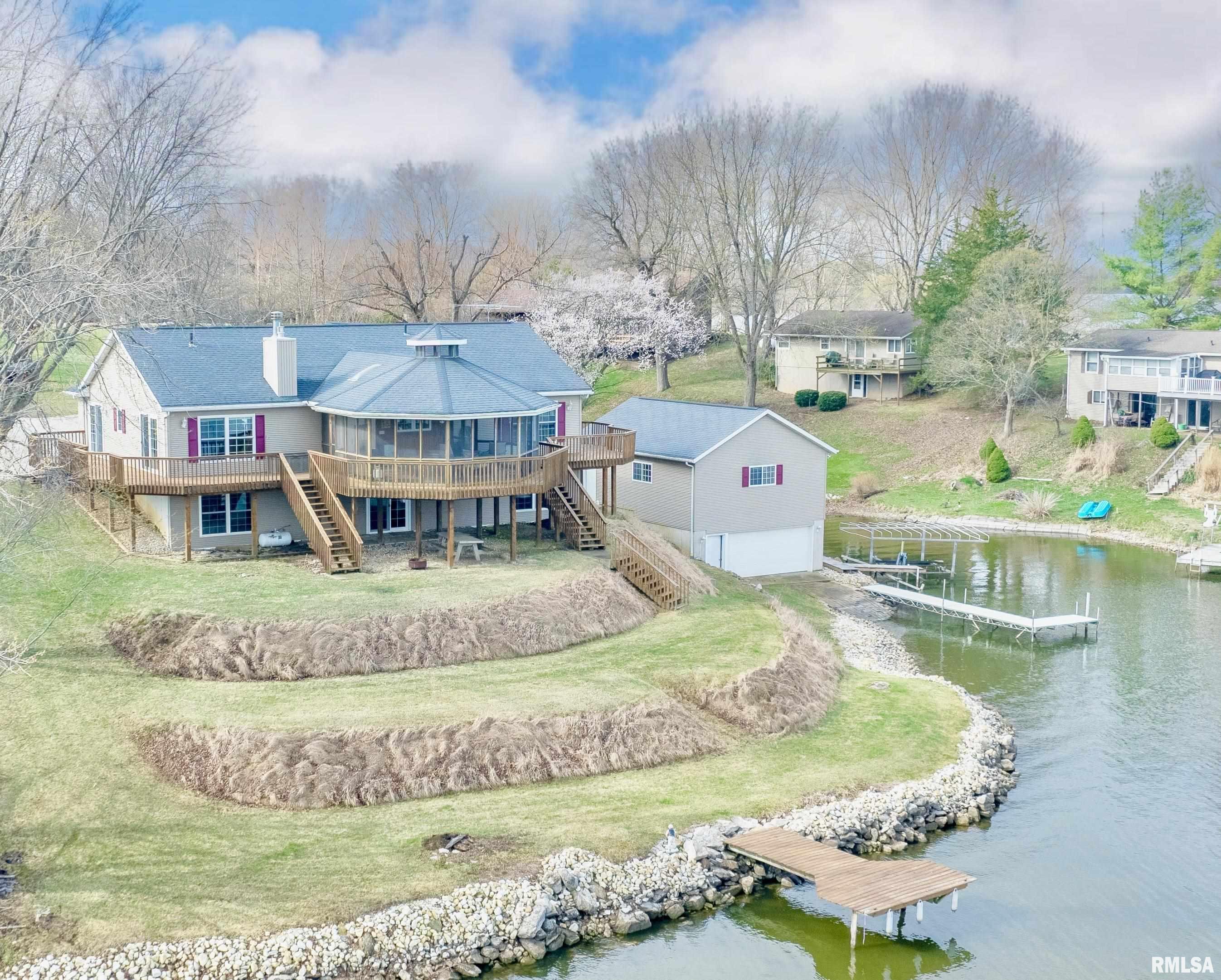 314 Lakeview Drive, Avon, Illinois image 1