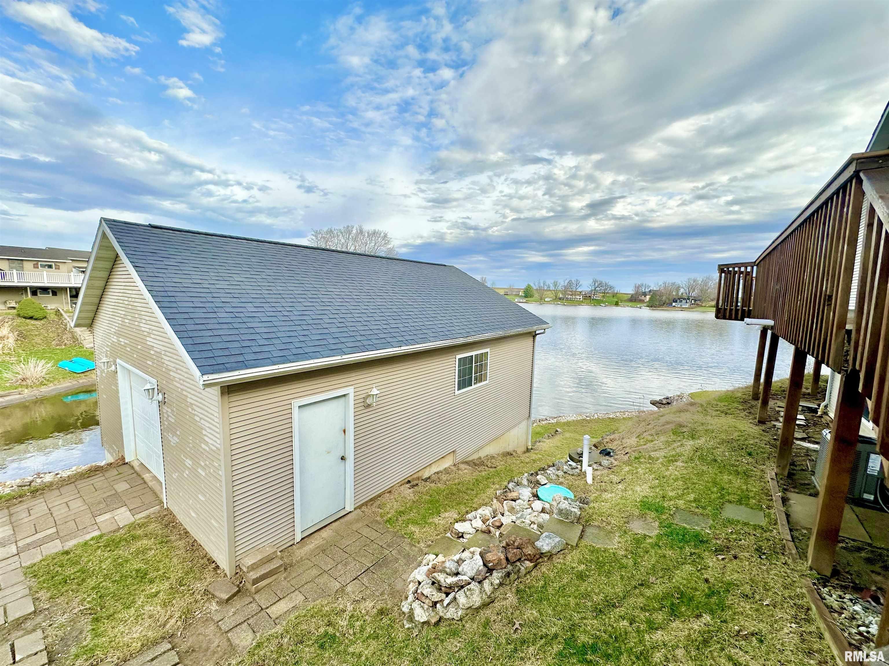 314 Lakeview Drive, Avon, Illinois image 20