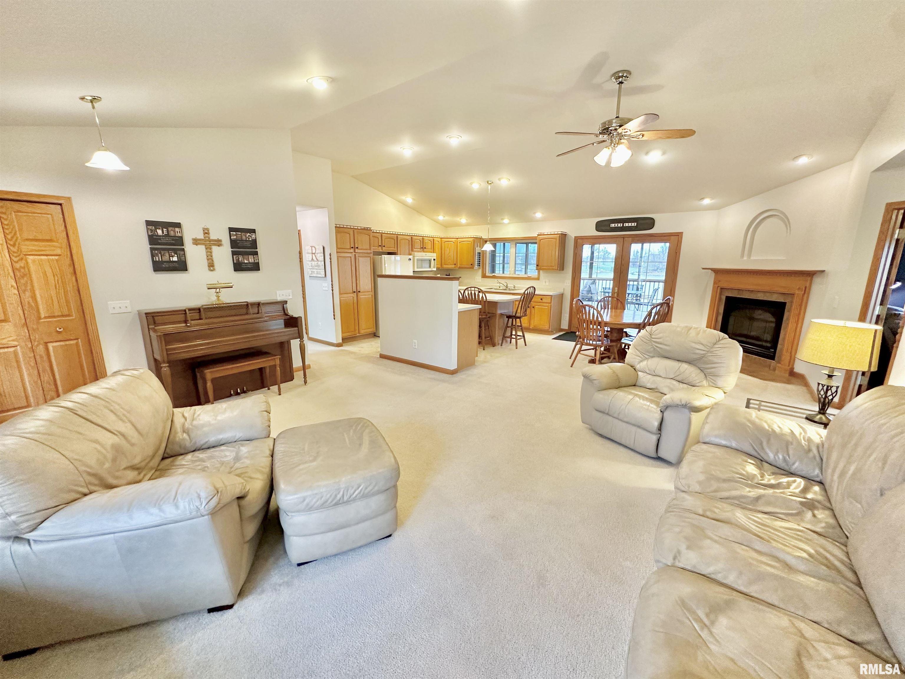 314 Lakeview Drive, Avon, Illinois image 41