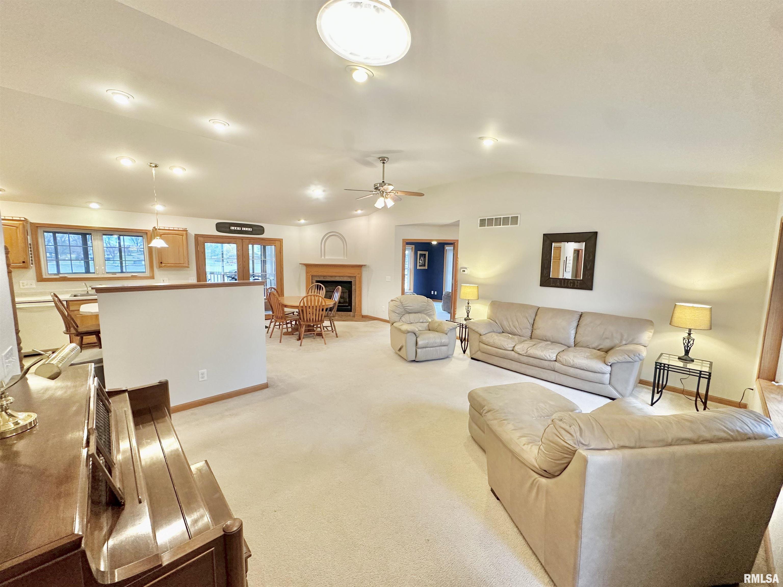 314 Lakeview Drive, Avon, Illinois image 40