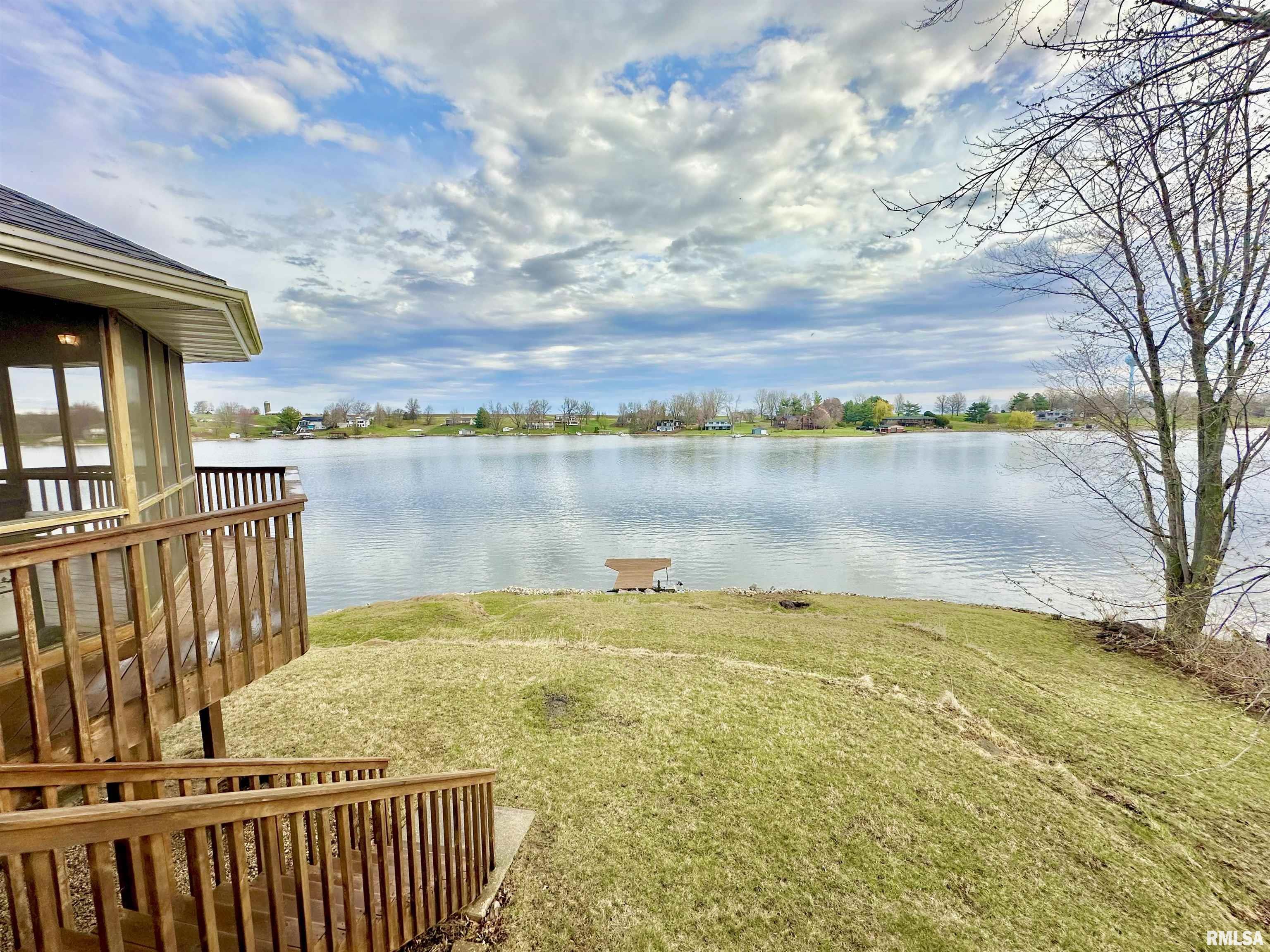 314 Lakeview Drive, Avon, Illinois image 12