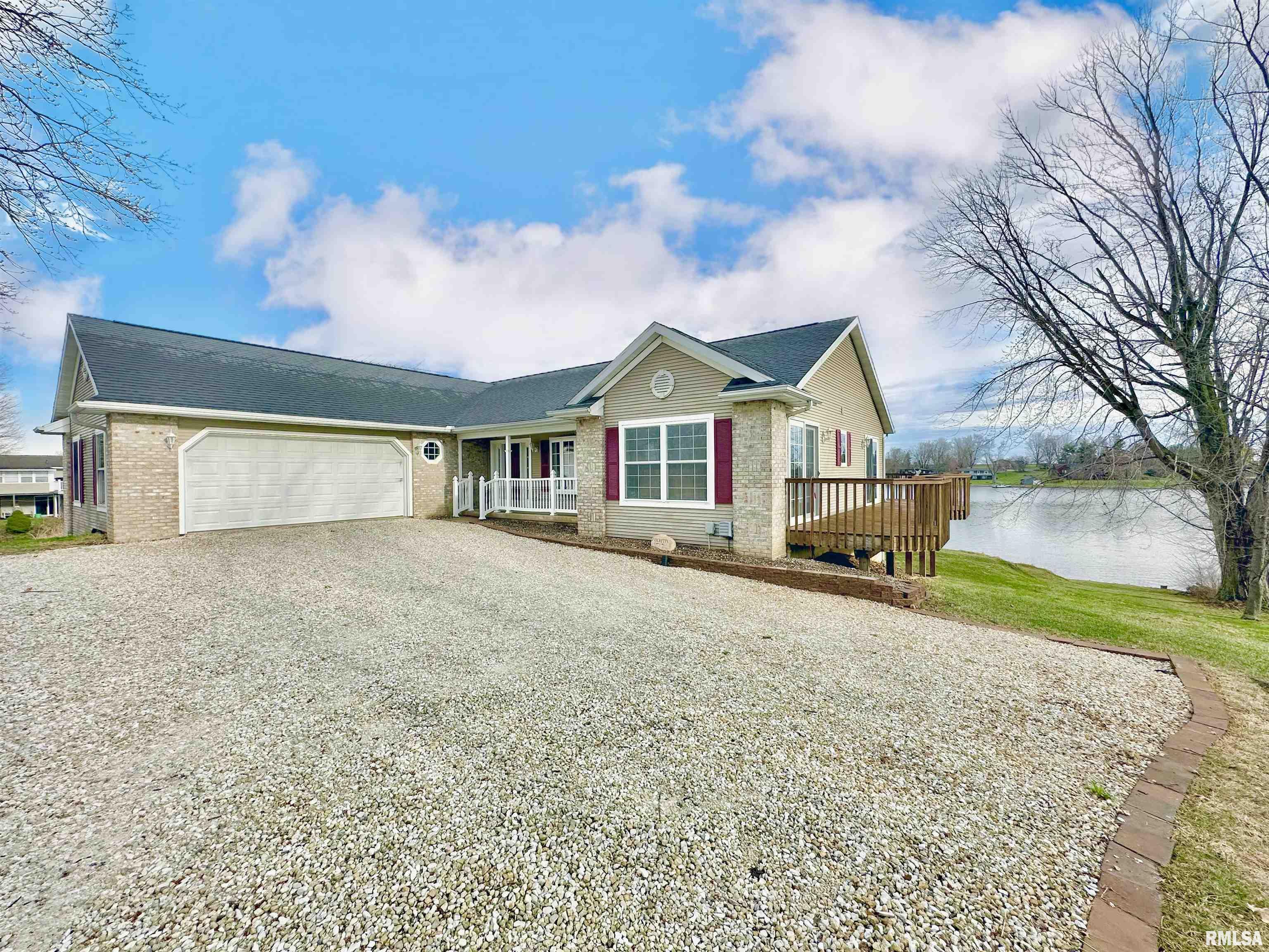 314 Lakeview Drive, Avon, Illinois image 6