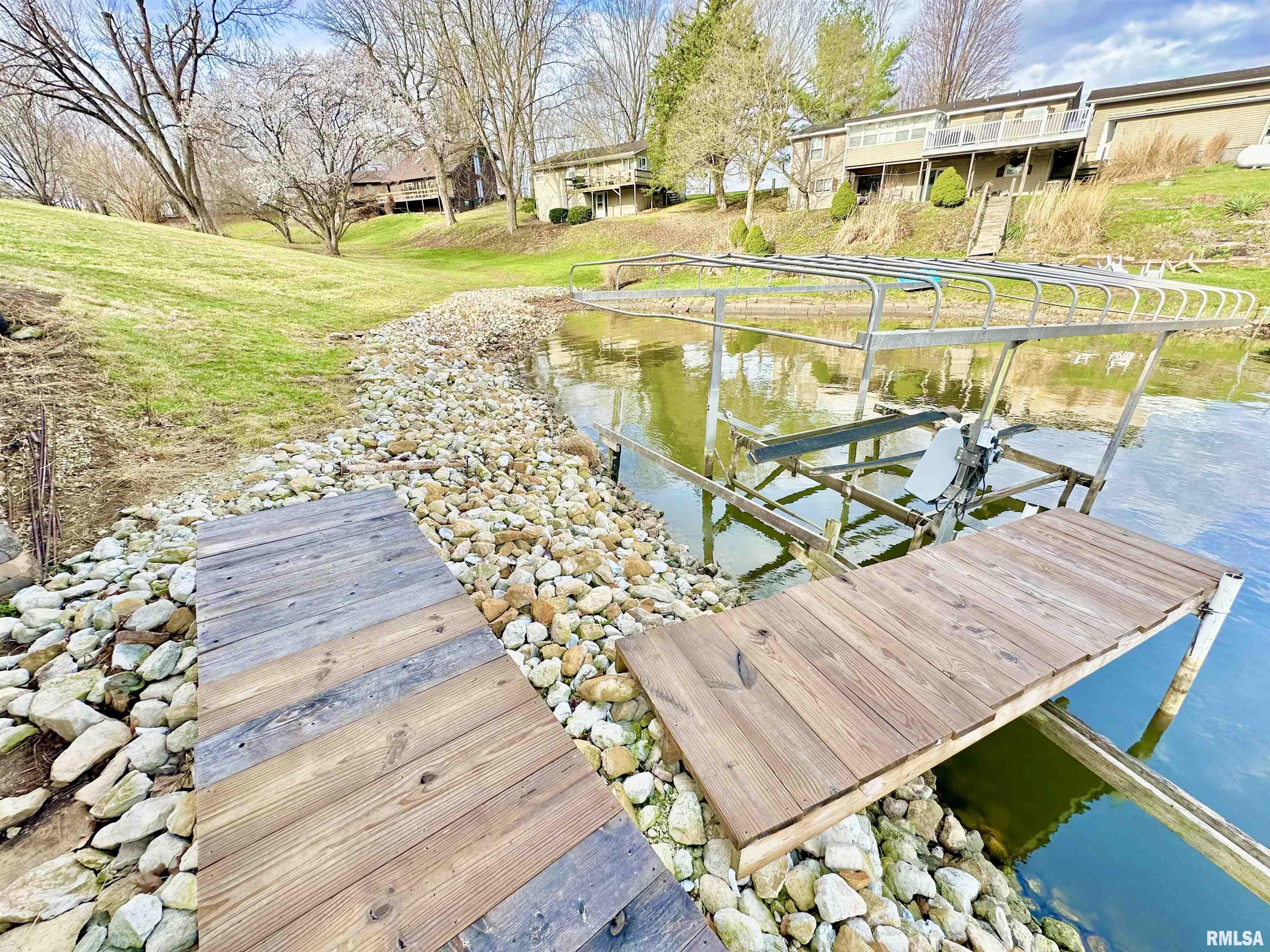 314 Lakeview Drive, Avon, Illinois image 29