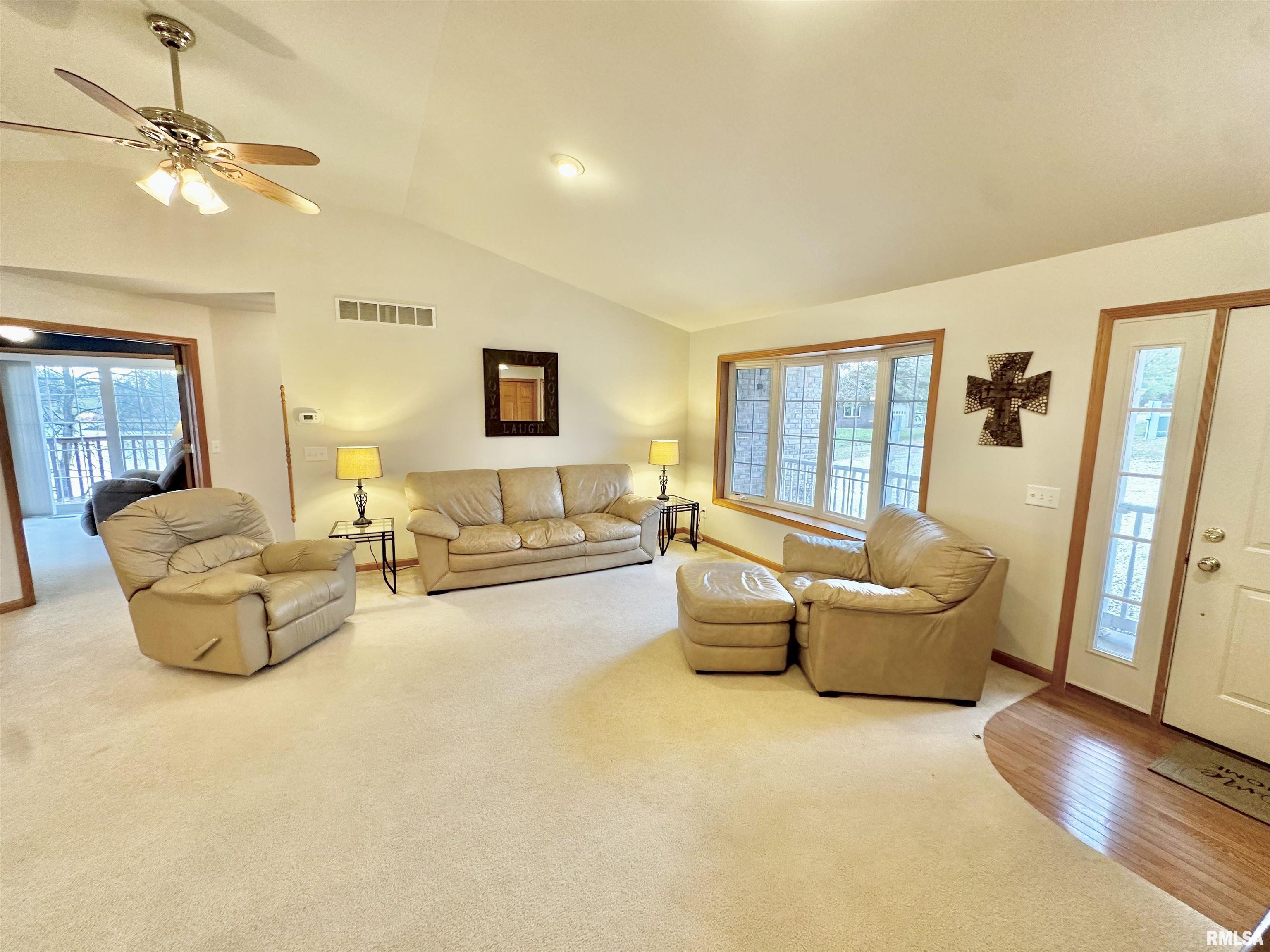 314 Lakeview Drive, Avon, Illinois image 45