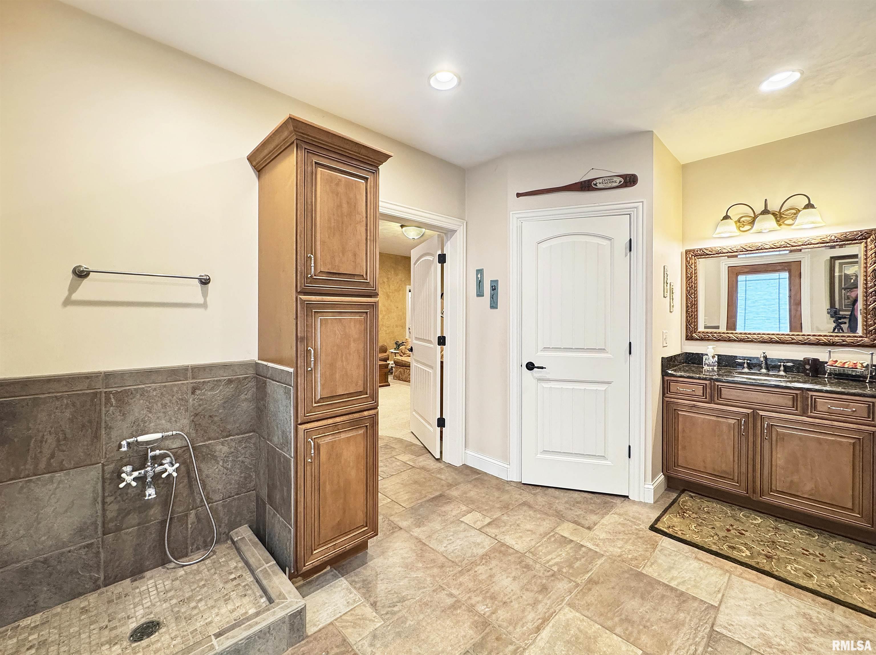 7300 N Honeysuckle Court, Brimfield, Illinois image 35