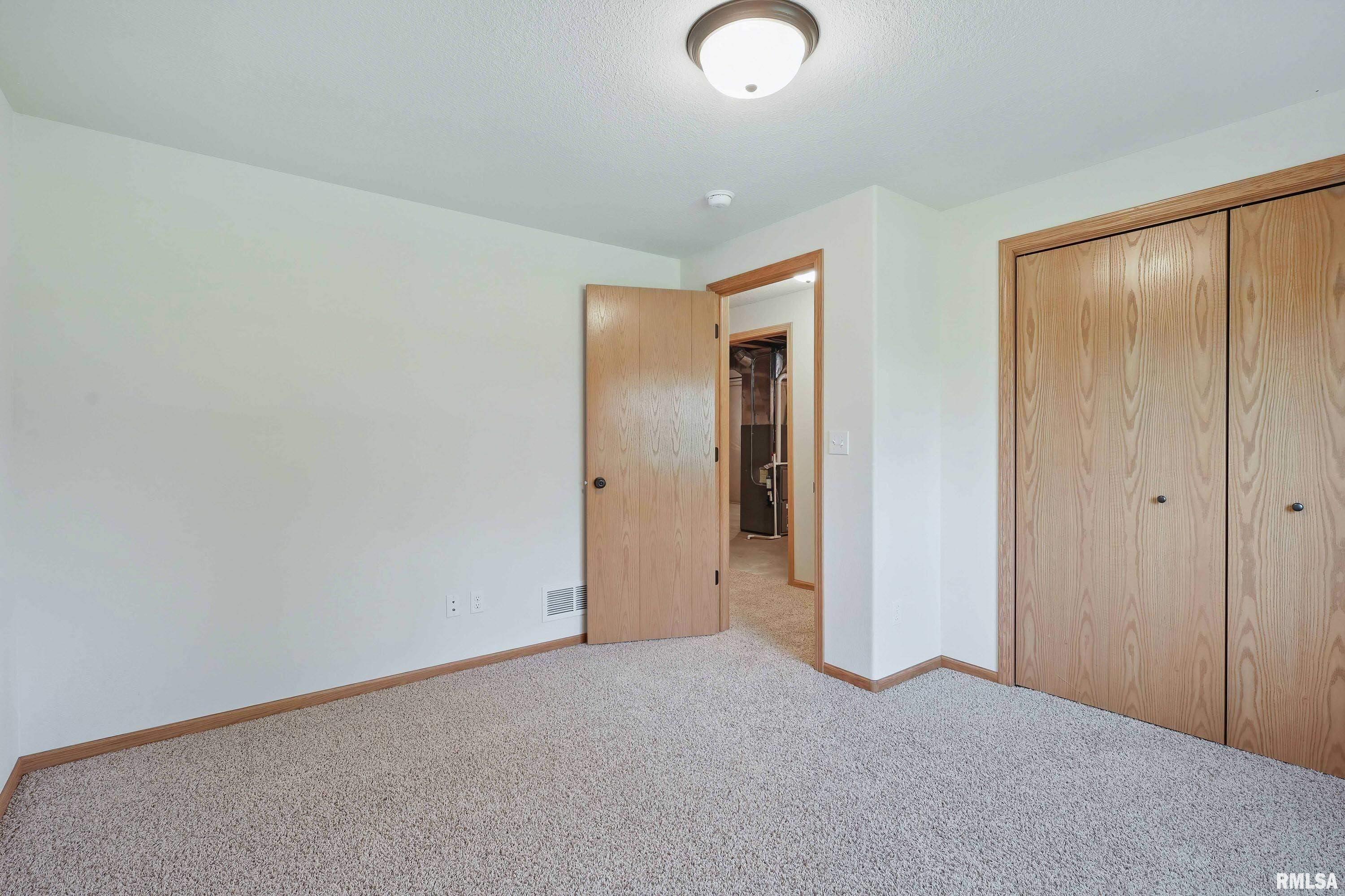 6120 Deere Creek Lane #A, Davenport, Iowa image 29