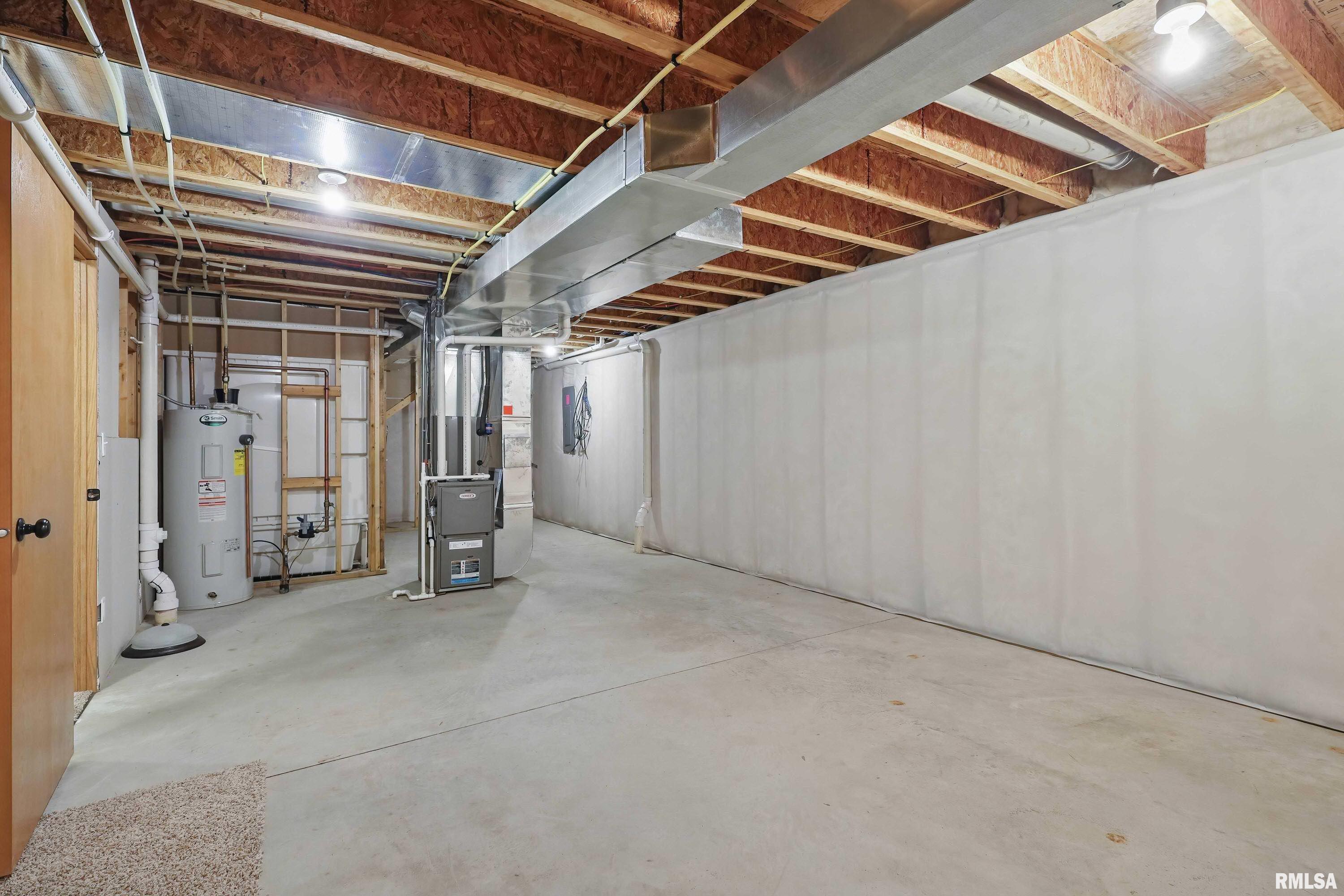 6120 Deere Creek Lane #A, Davenport, Iowa image 30