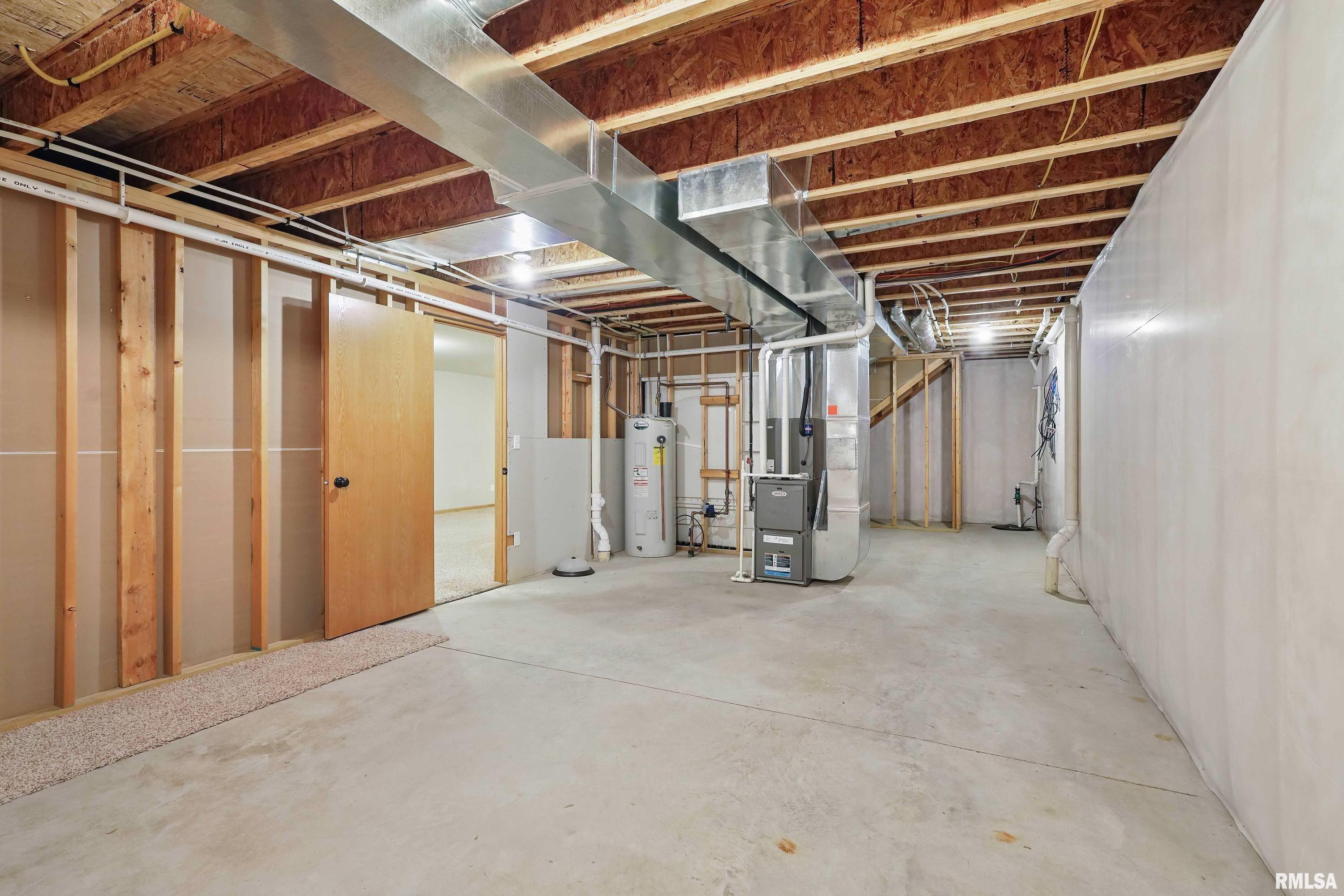 6120 Deere Creek Lane #A, Davenport, Iowa image 31