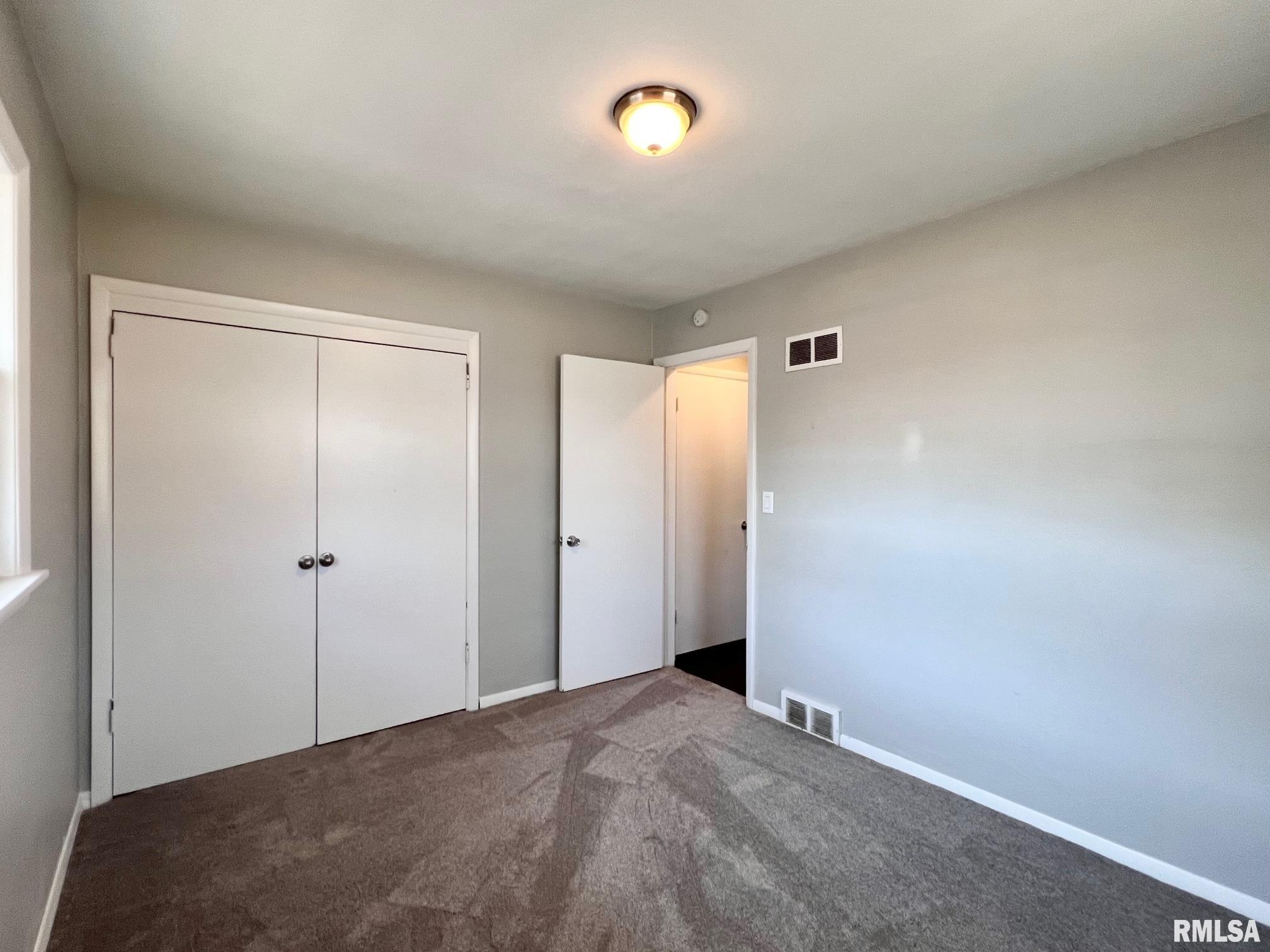 2037 N Ohio Avenue, Davenport, Iowa image 9