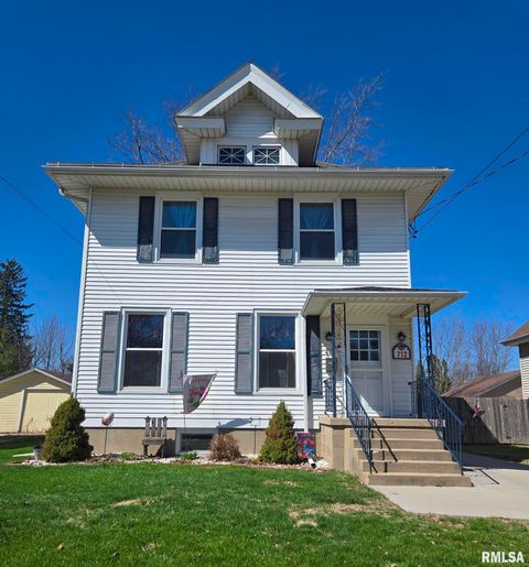 Homes For Sale - 712 Maple Avenue<br/> Knox County, Galesburg, IL 61401