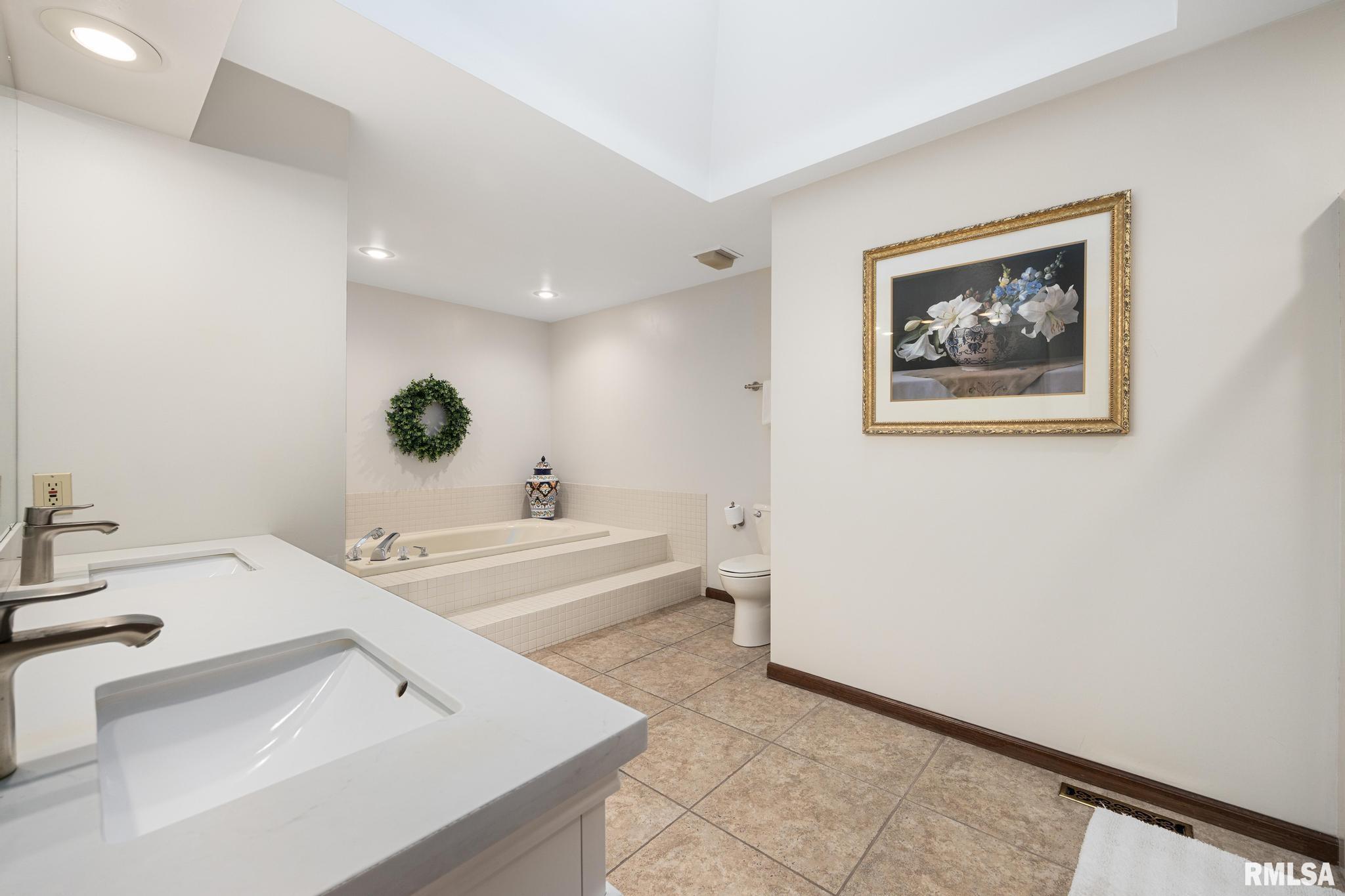 1312 W Wexford Place, Peoria, Illinois image 24