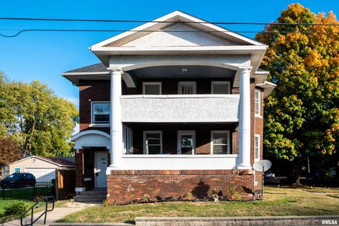 Photo of 501 W COLUMBIA Terrace, Peoria, IL 61606 (MLS # PA1263065)